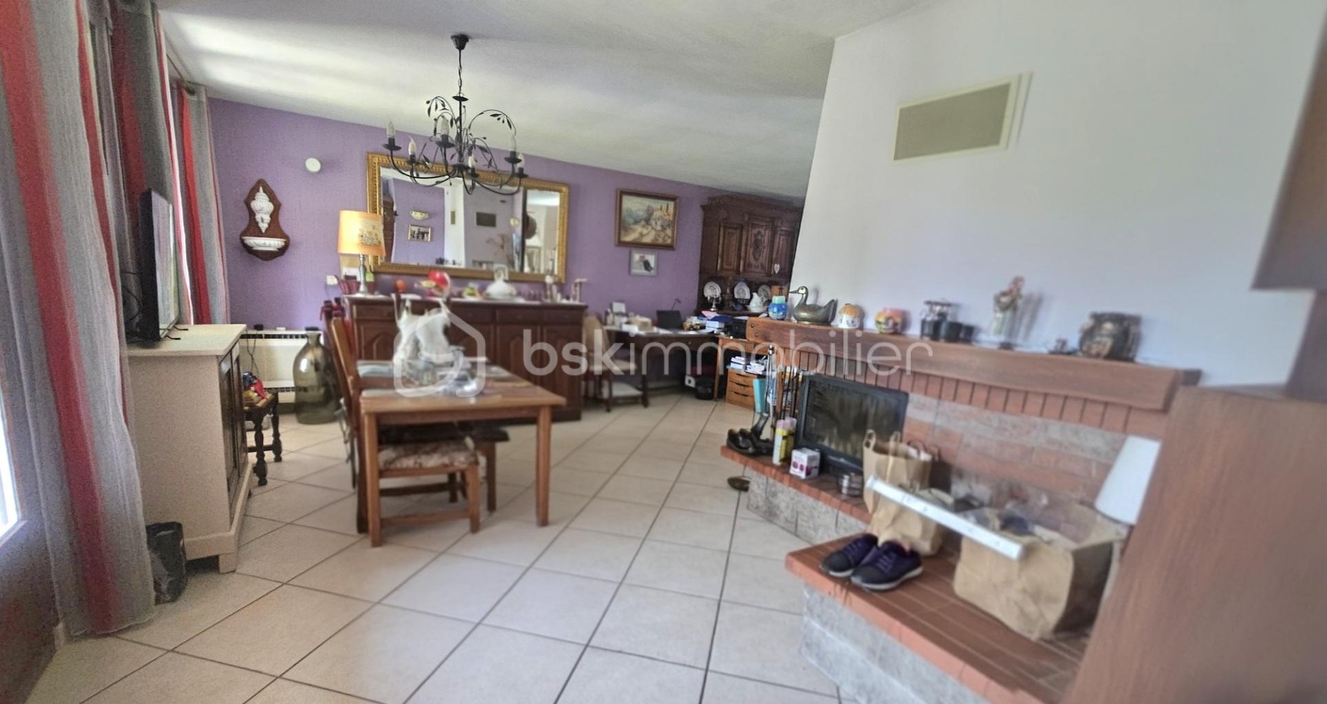 Maison traditionnelle de 140 m² - 58208.jpg