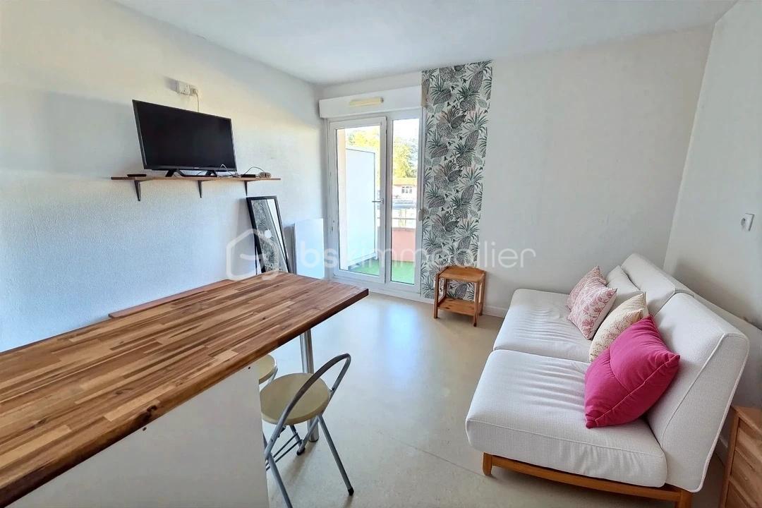 Studette de 19 m² - hoqi-f1054b34671d434f8e14a9459343bf5c.jpg