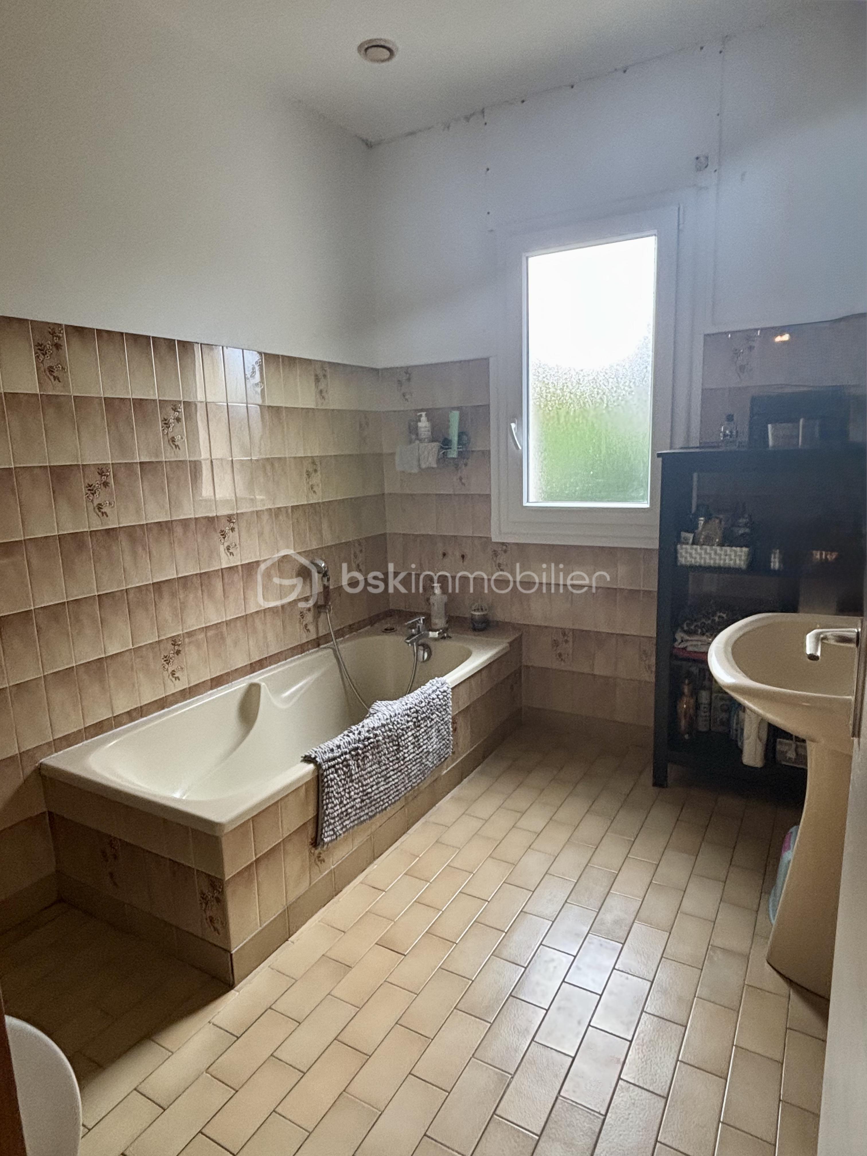 Maison de 187 m² - tempImagegpvpaF.png