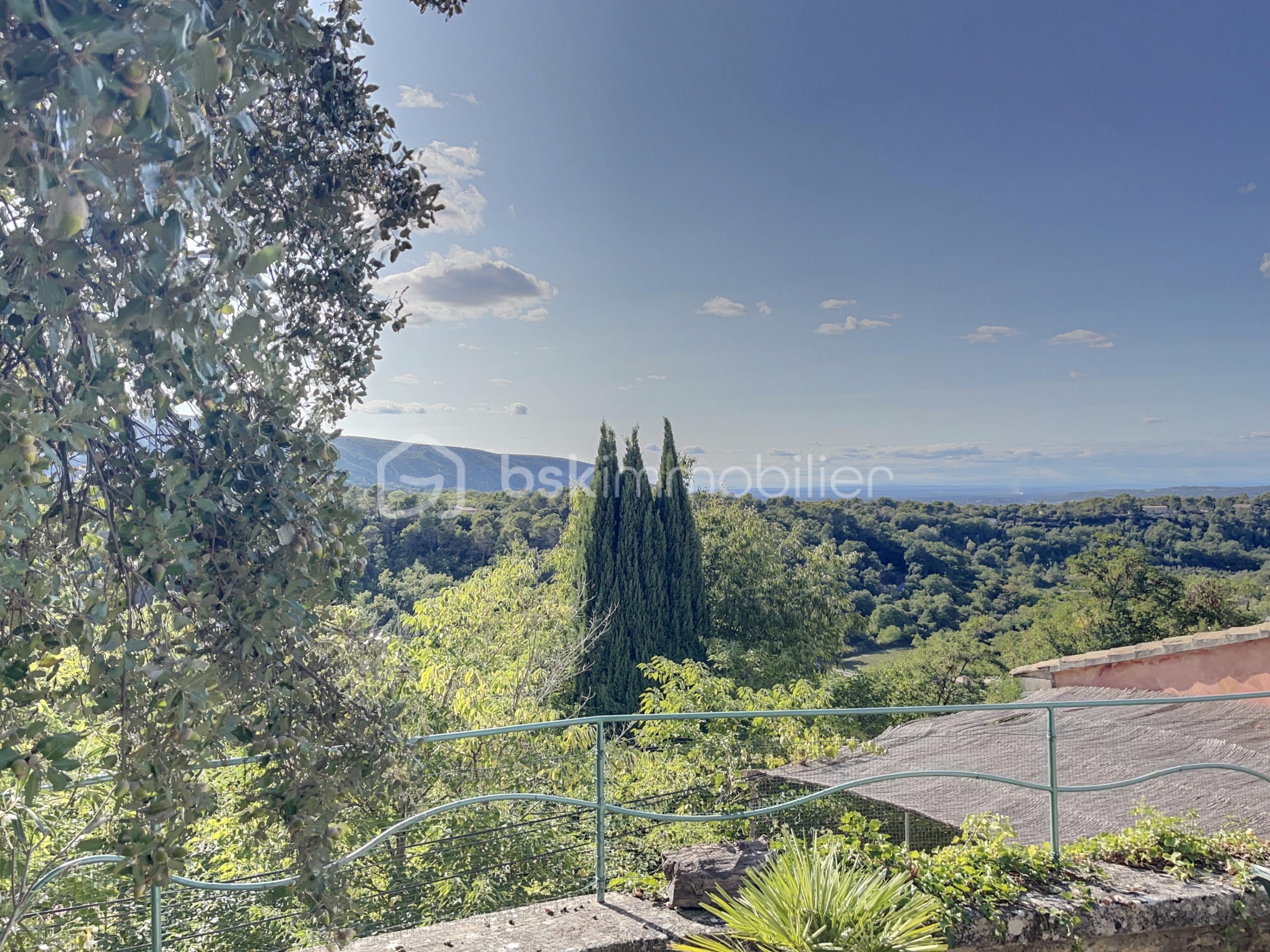 Maison provencale de 176 m² - VUE-3.jpg