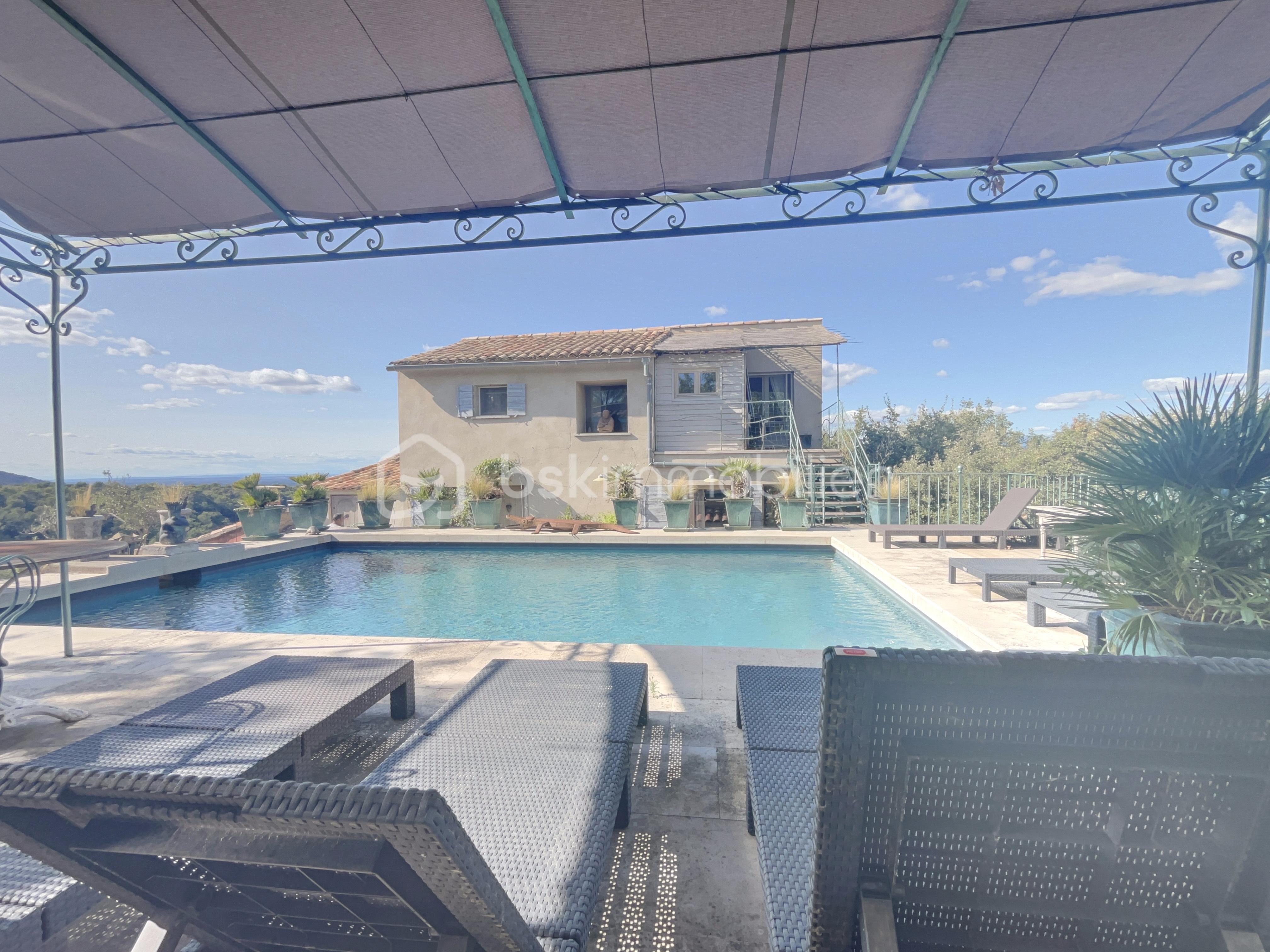 Maison provencale de 176 m² - MAISON+PISCINE-2.jpg