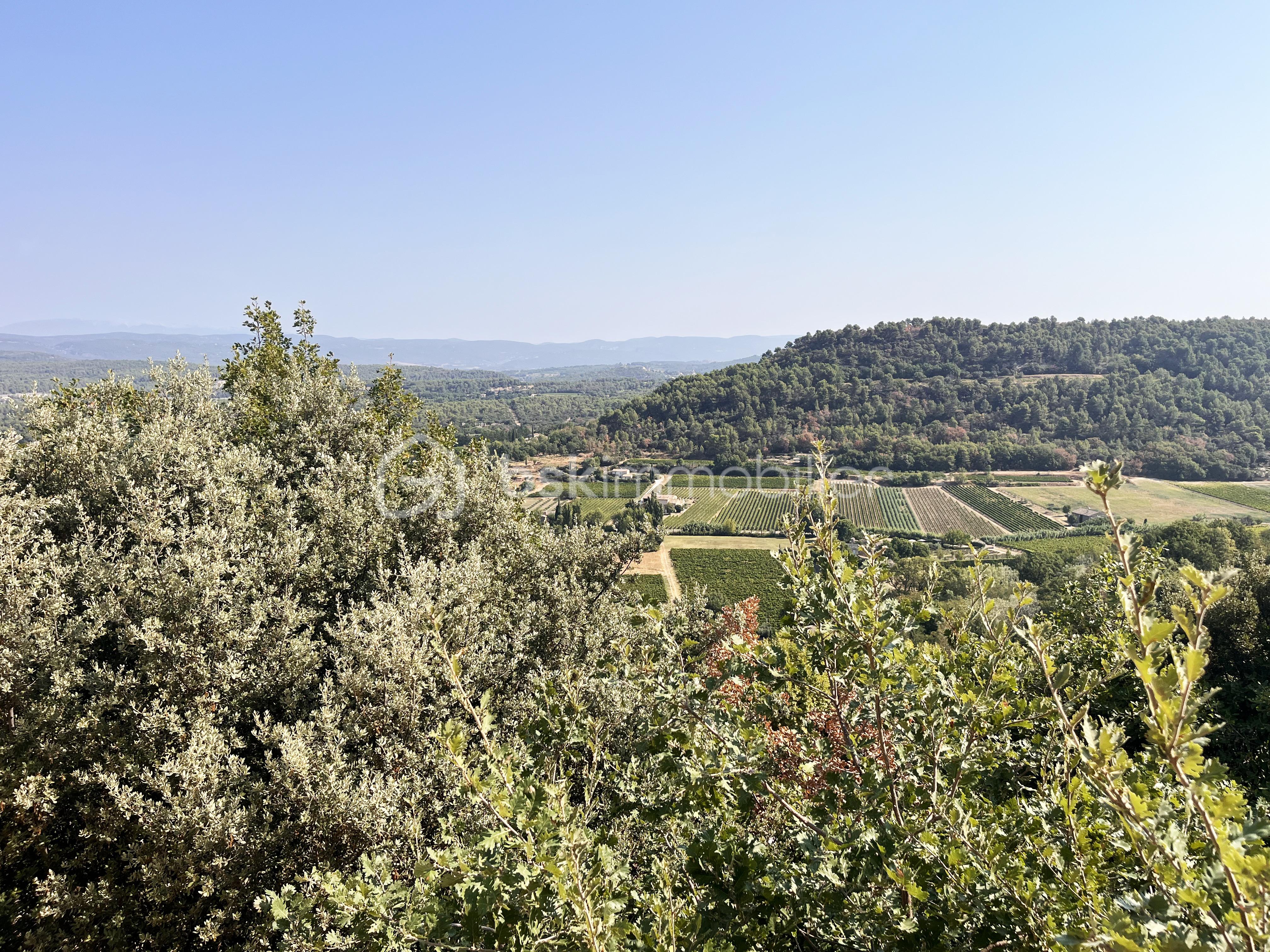 Maison provencale de 176 m² - Vue.jpg