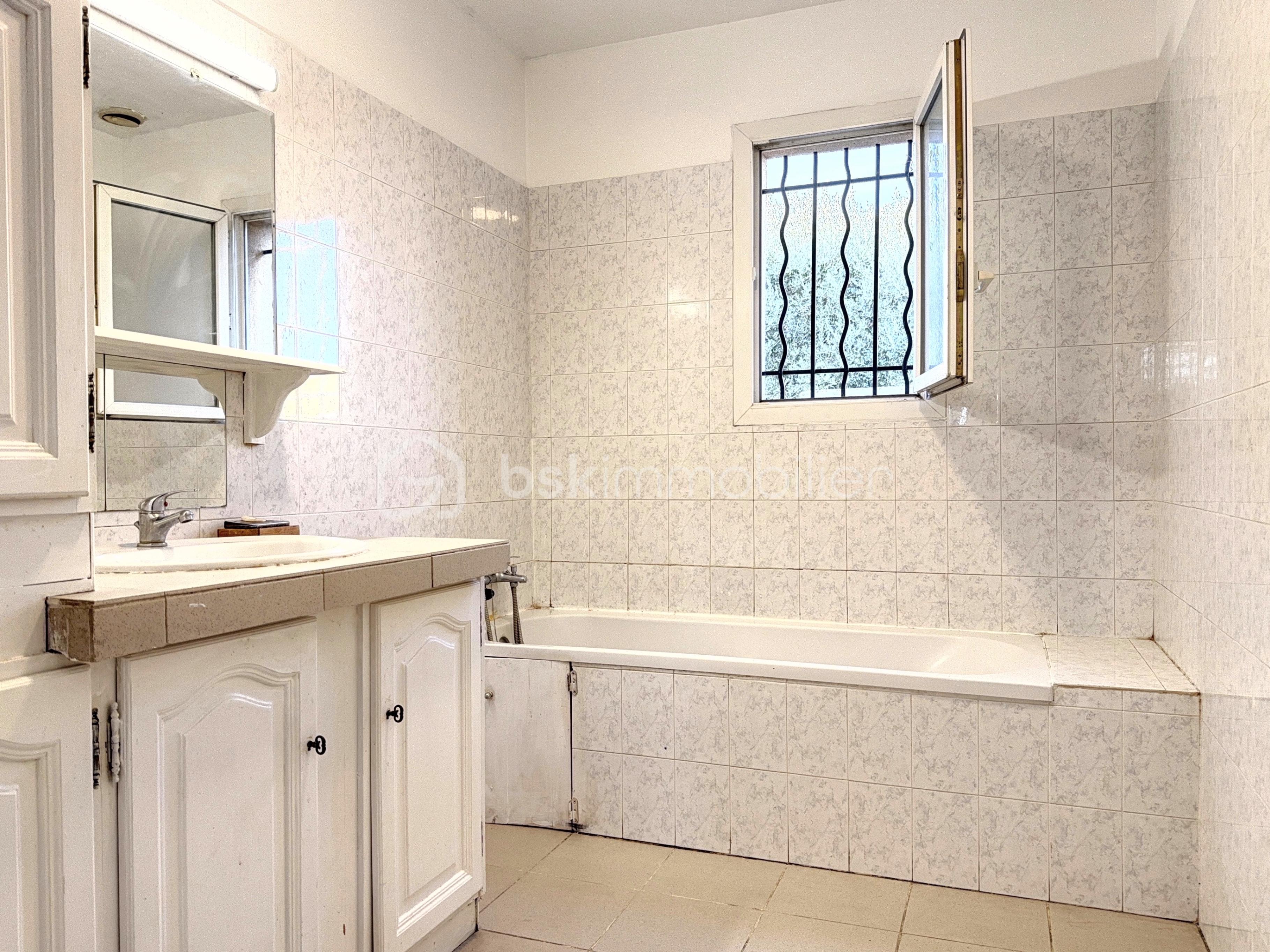 Maison traditionnelle de 155 m² - BF8C9FAB-4DFB-2E25-BC26-D40009AAFBB9.jpg