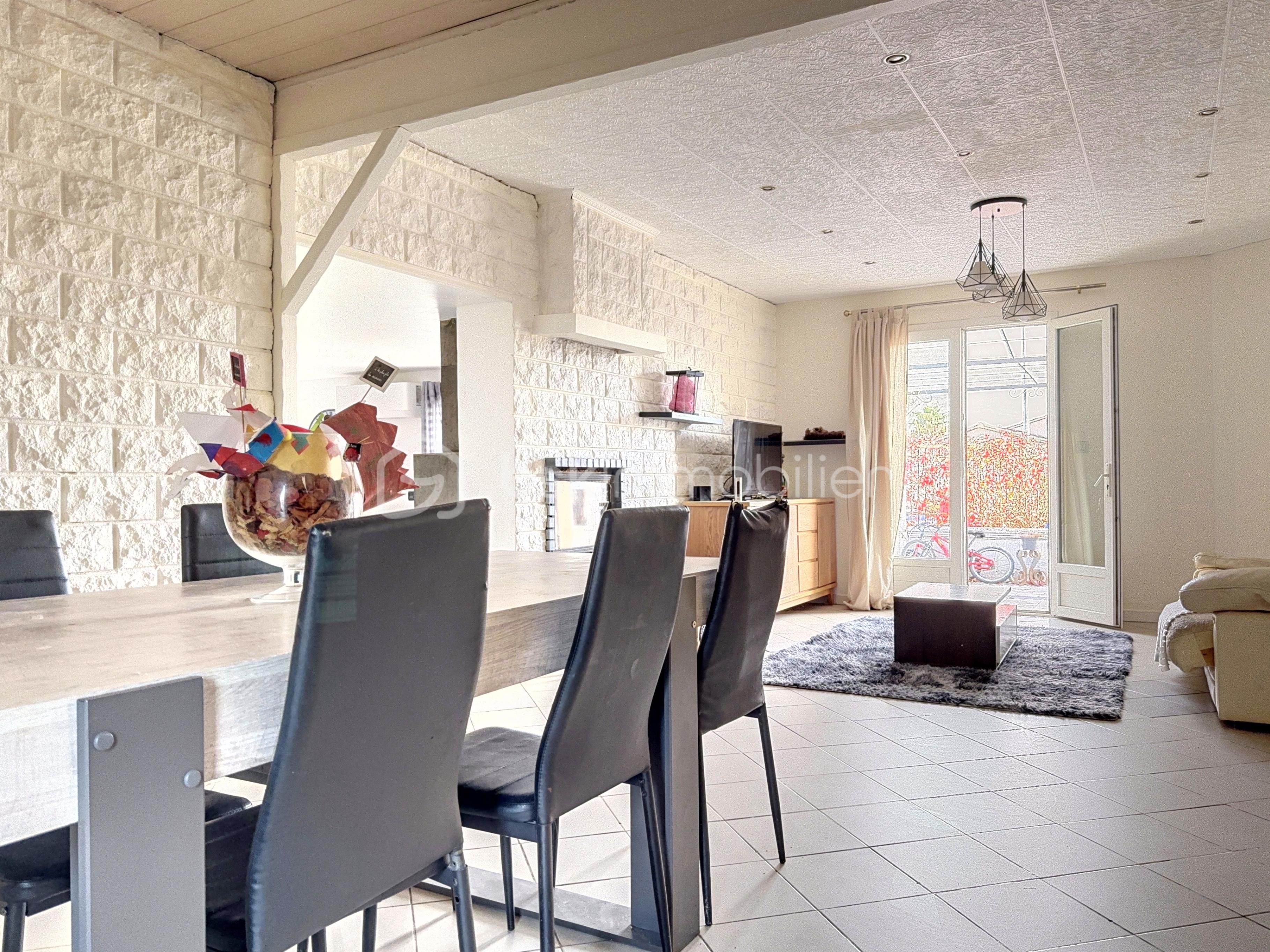 Maison traditionnelle de 155 m² - 0F3A4B96-1229-A41B-5816-A60F645734EF.jpg