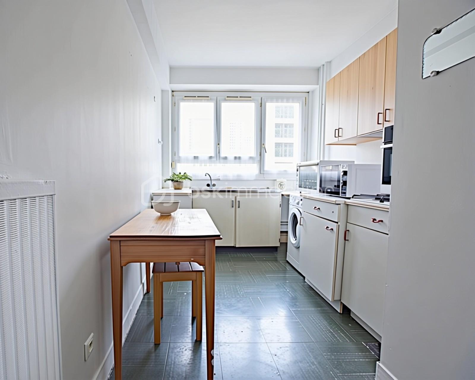 Appartement de 82 m² - 12c8693bfaa7e24-1.jpg