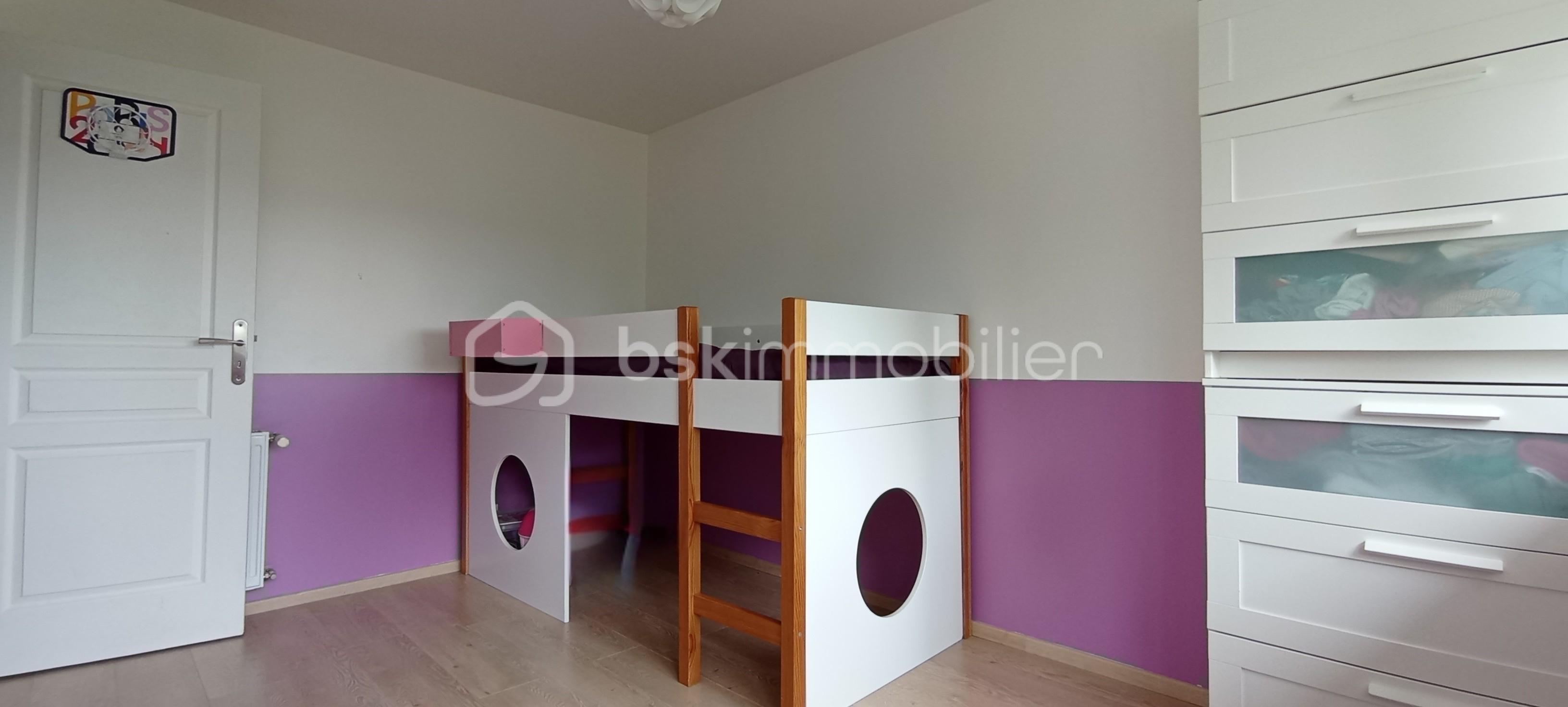 Maison de 100 m² - CHAMBRE 1 (4).jpg
