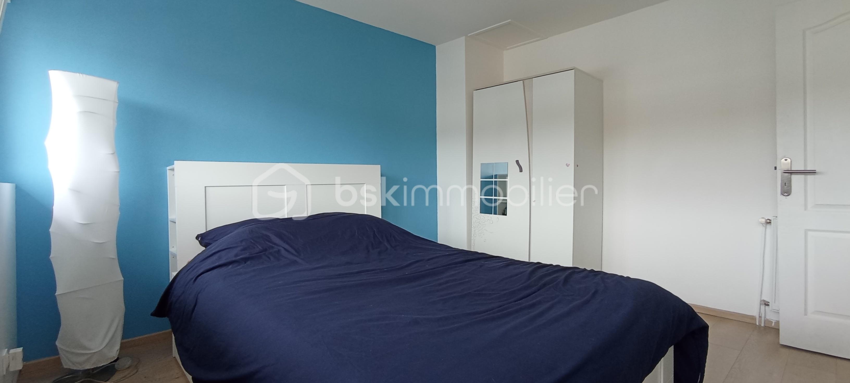 Maison de 100 m² - CHAMBRE 2 (1).jpg