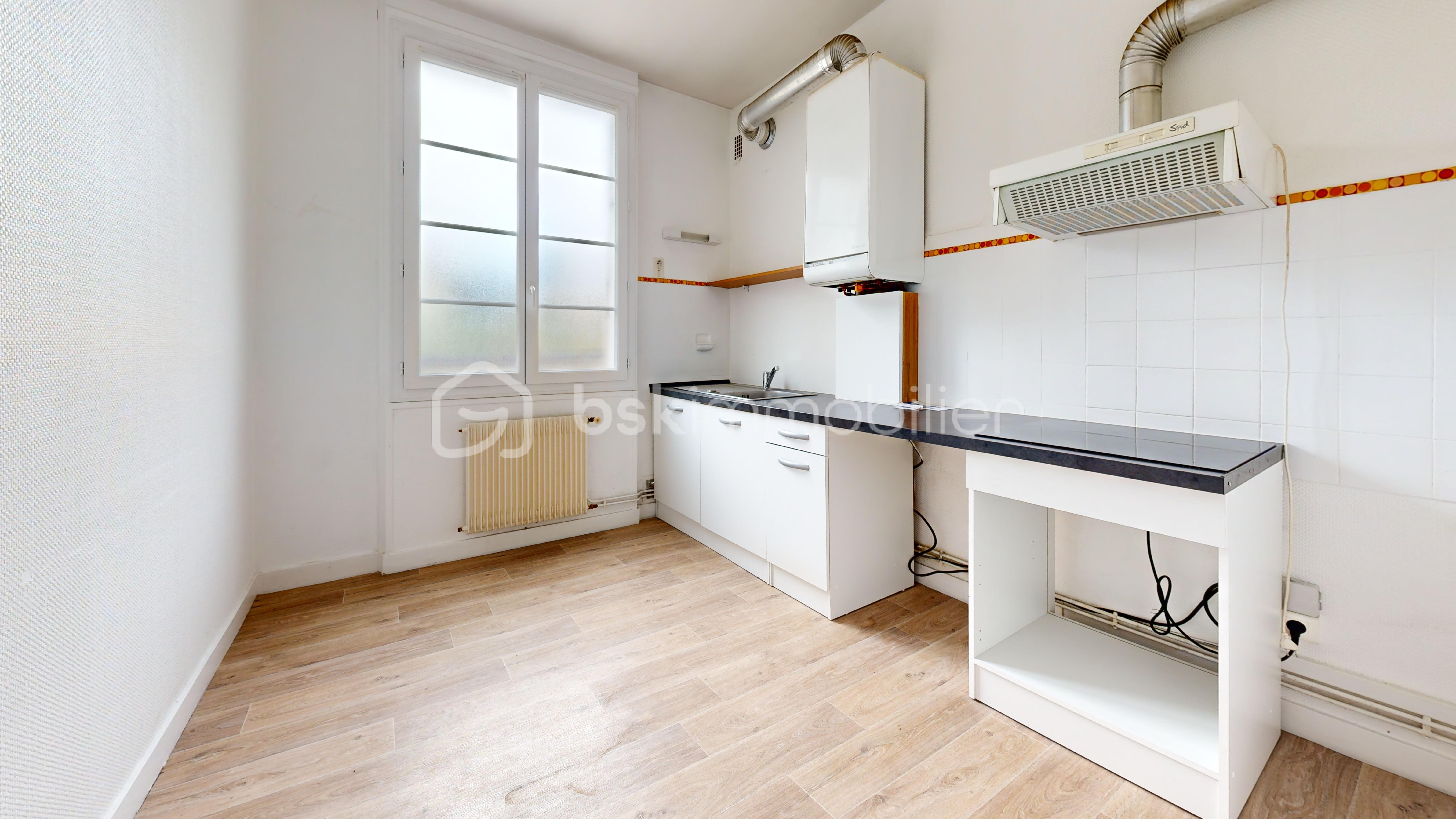 Appartement de 44 m² - Avenue-Des-Ruchoux-Kitchen.jpg