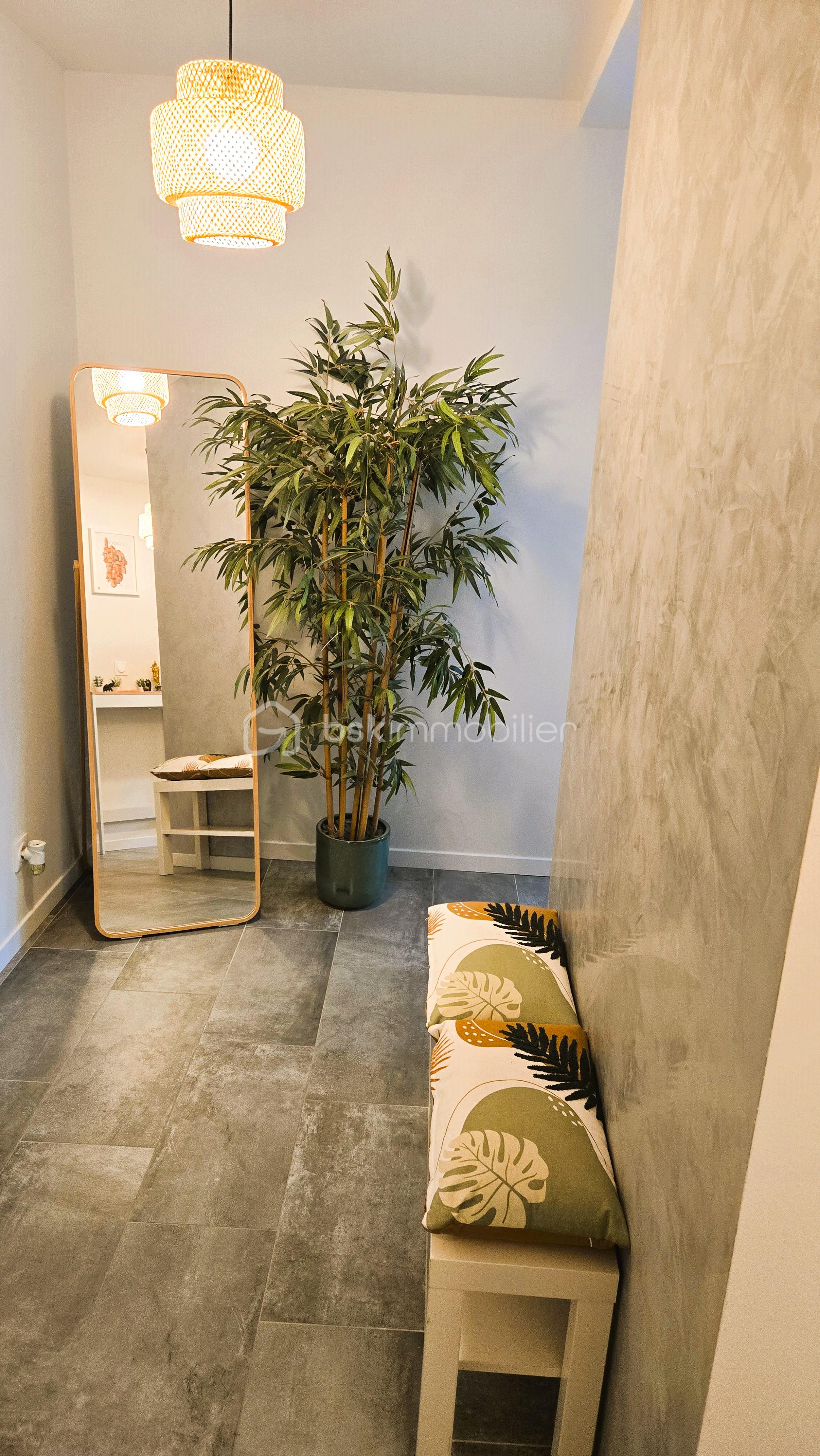 Appartement de 64,49 m² - HALL V2.jpg