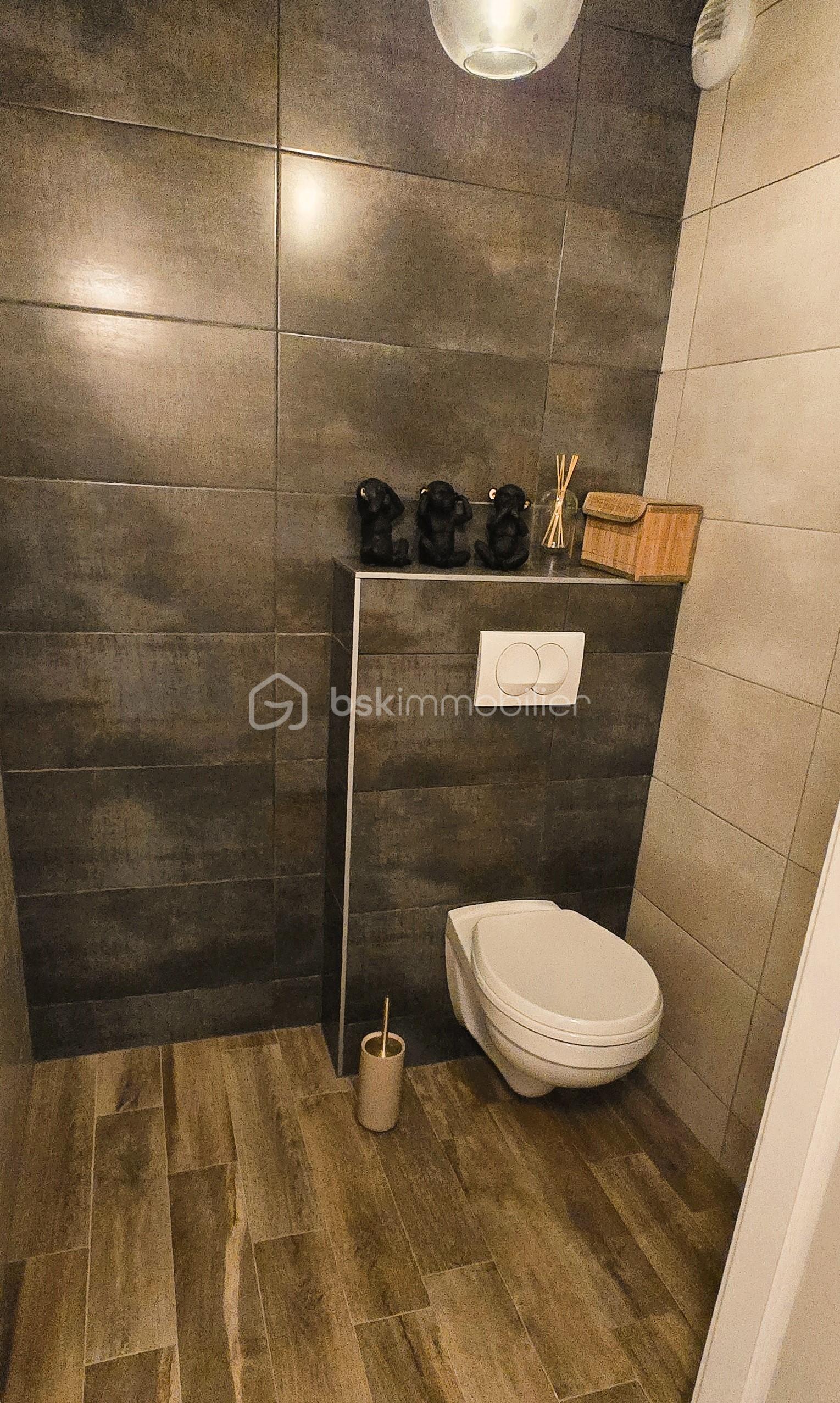 Appartement de 64,49 m² - TOILETTES V1.jpg