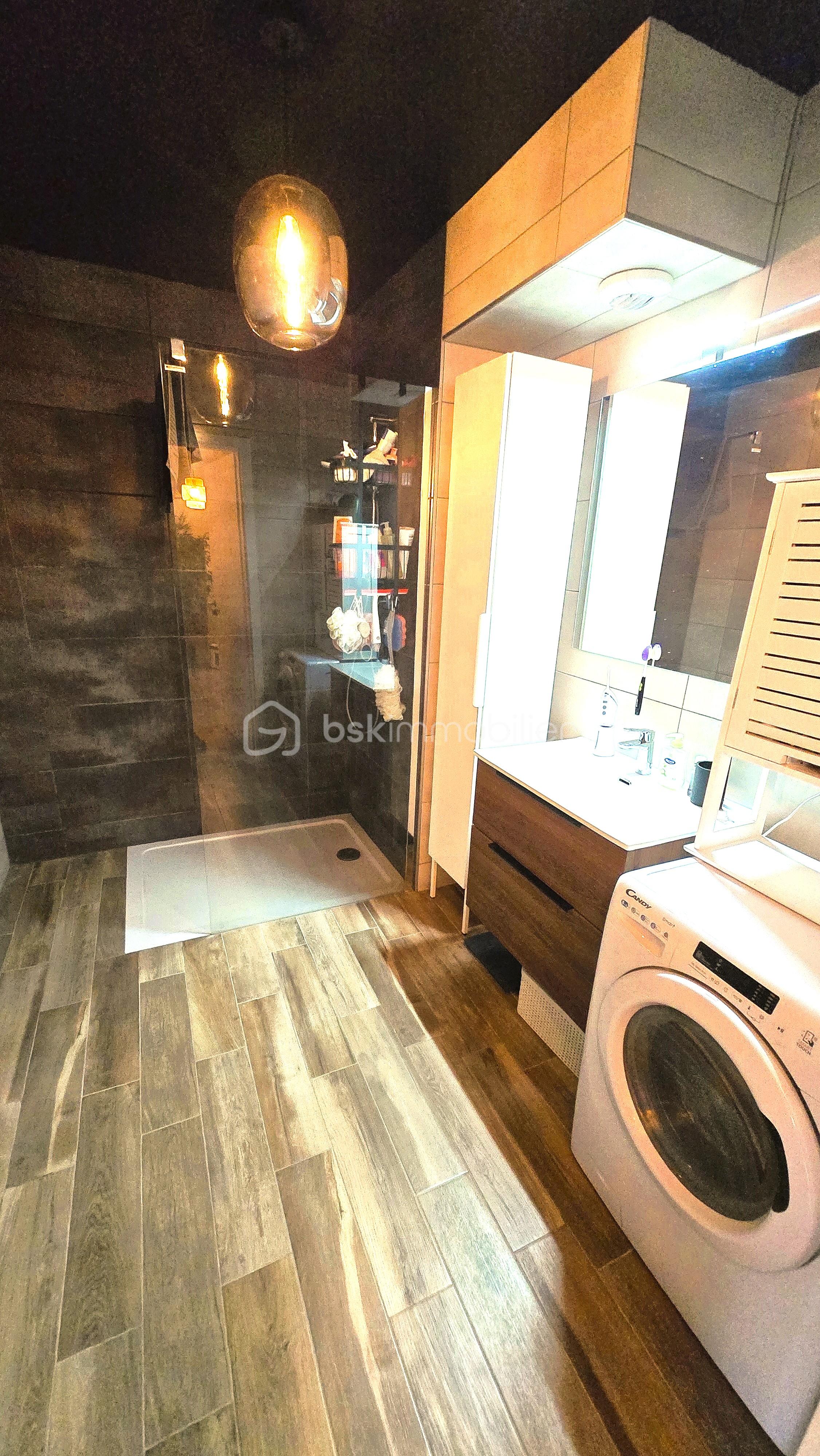 Appartement de 64,49 m² - SALLE D EAU V1.jpg