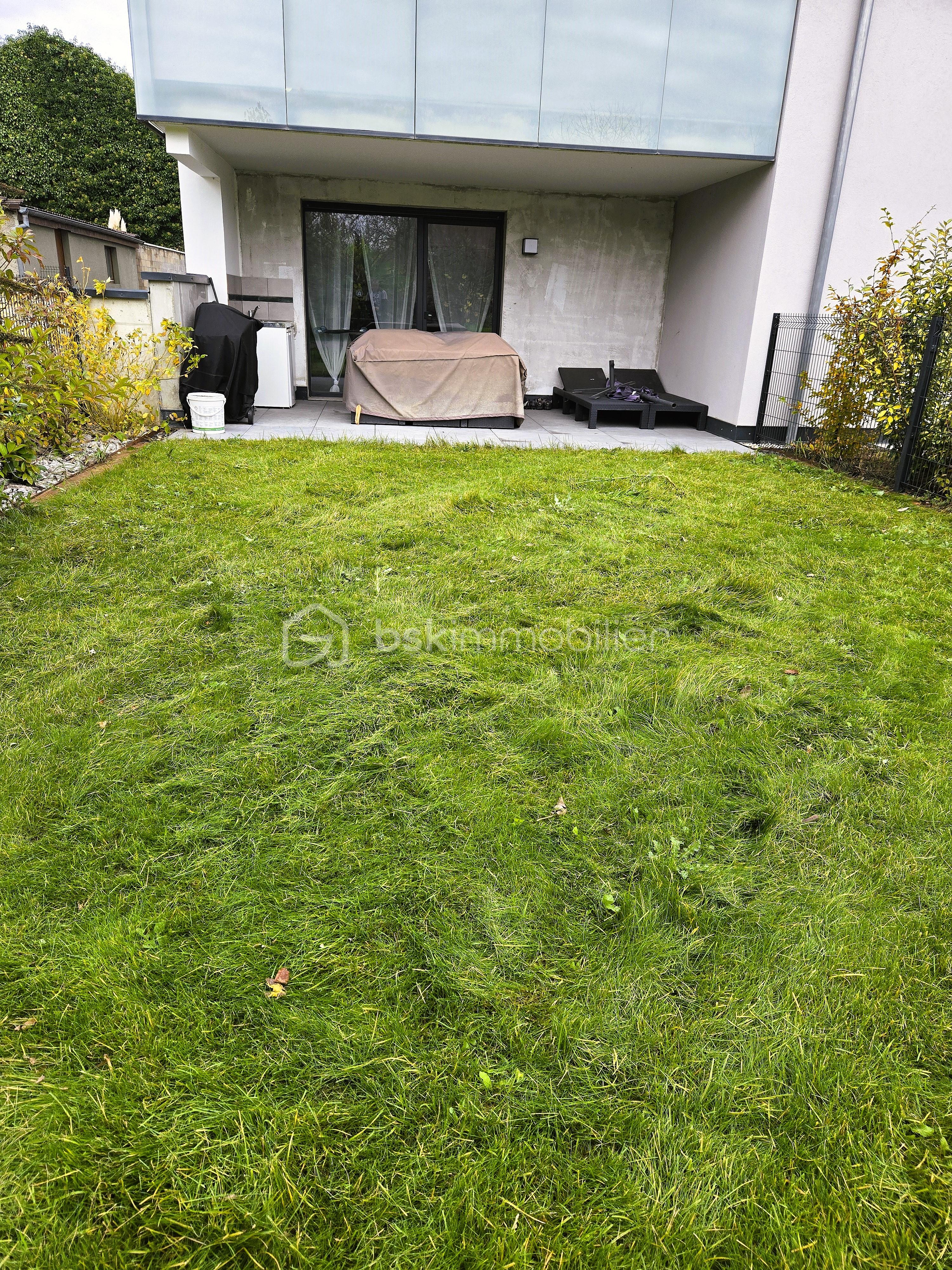 Appartement de 64,49 m² - jardin v3.jpg