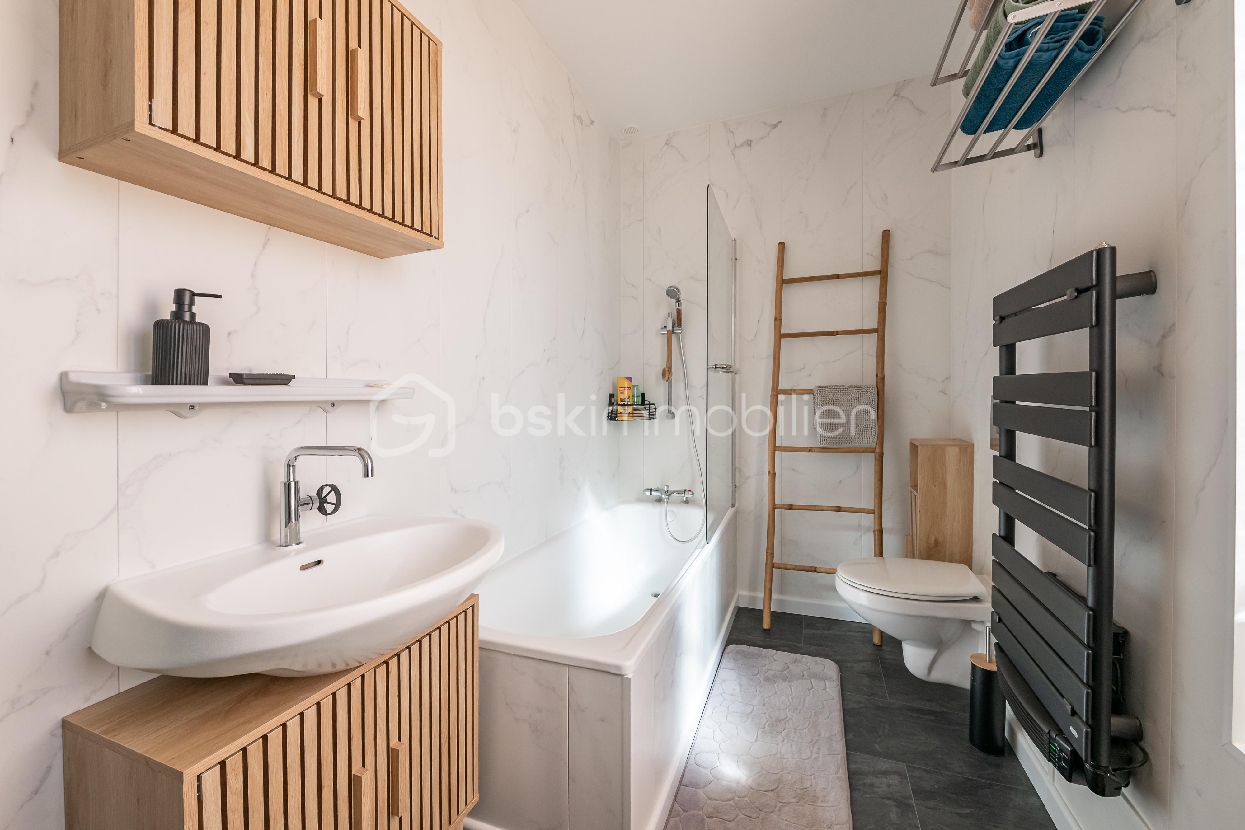 Maison en pierre de 165 m² - MOREAU-BskAubinSalon-OlivierReynes-14.jpg