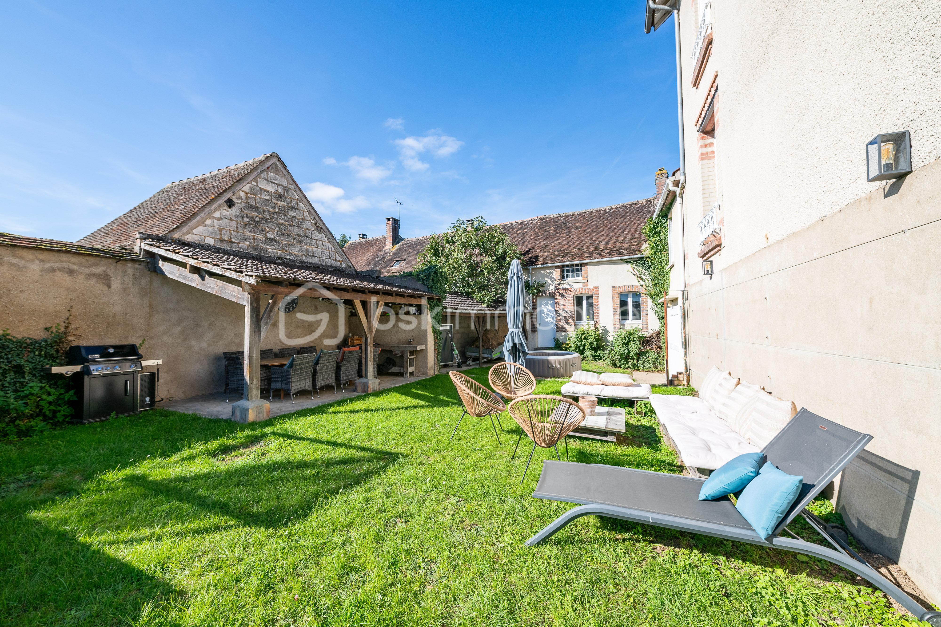Maison en pierre de 165 m² - MOREAU-BskAubinSalon-OlivierReynes-29.jpg