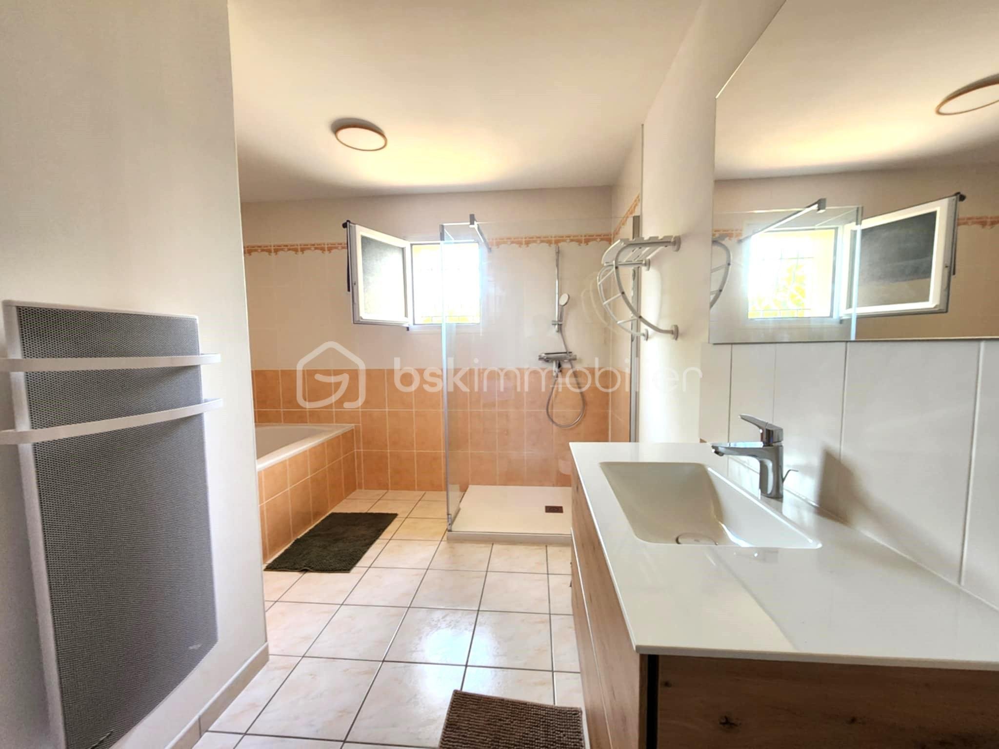 Villa de 179 m² - ed6e6a25-70c7-4410-878a-3bd3e9d02794.jpg
