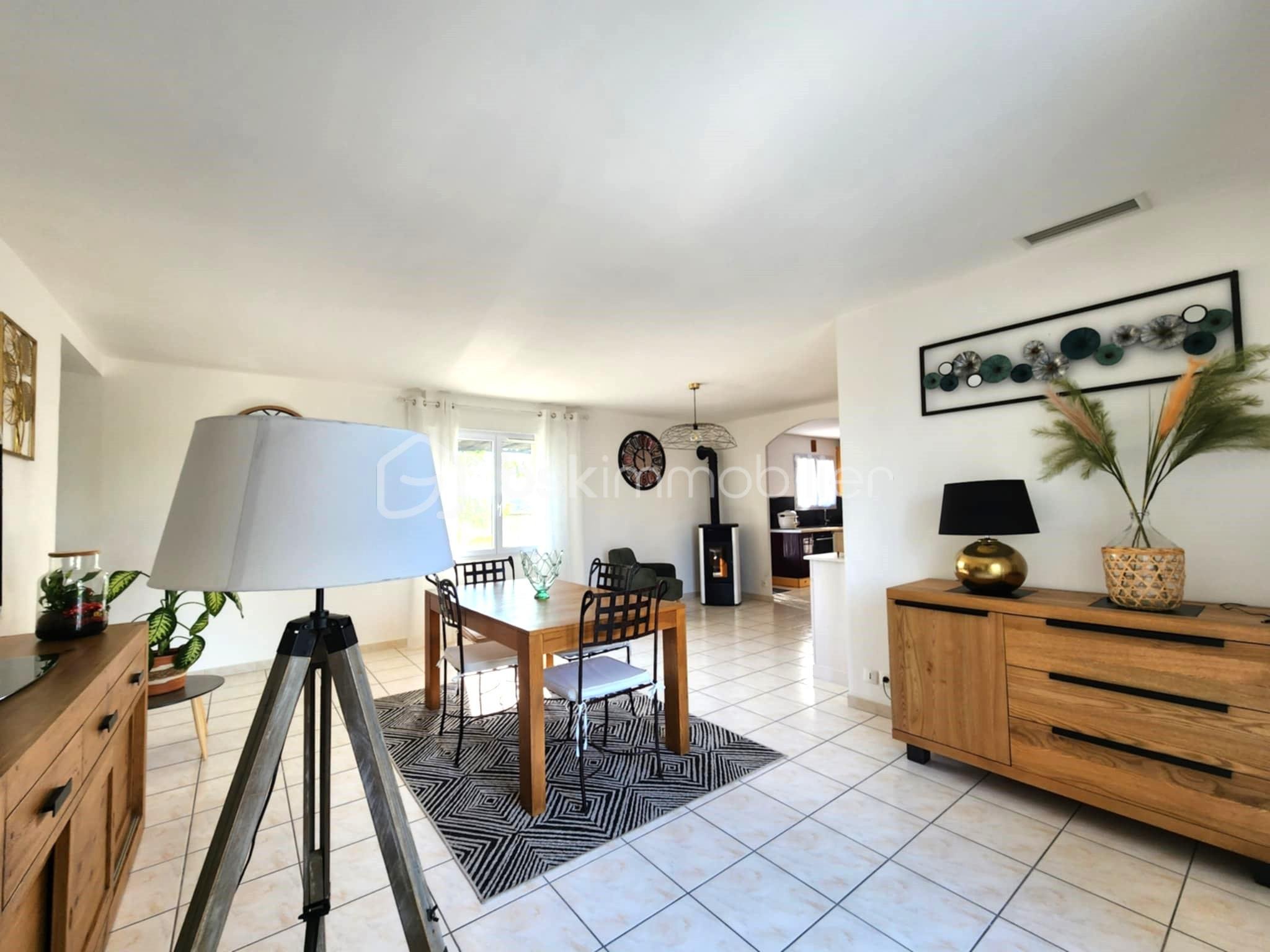 Villa de 179 m² - e11afc85-c9ff-4fbb-ba86-7218230488e8.jpg