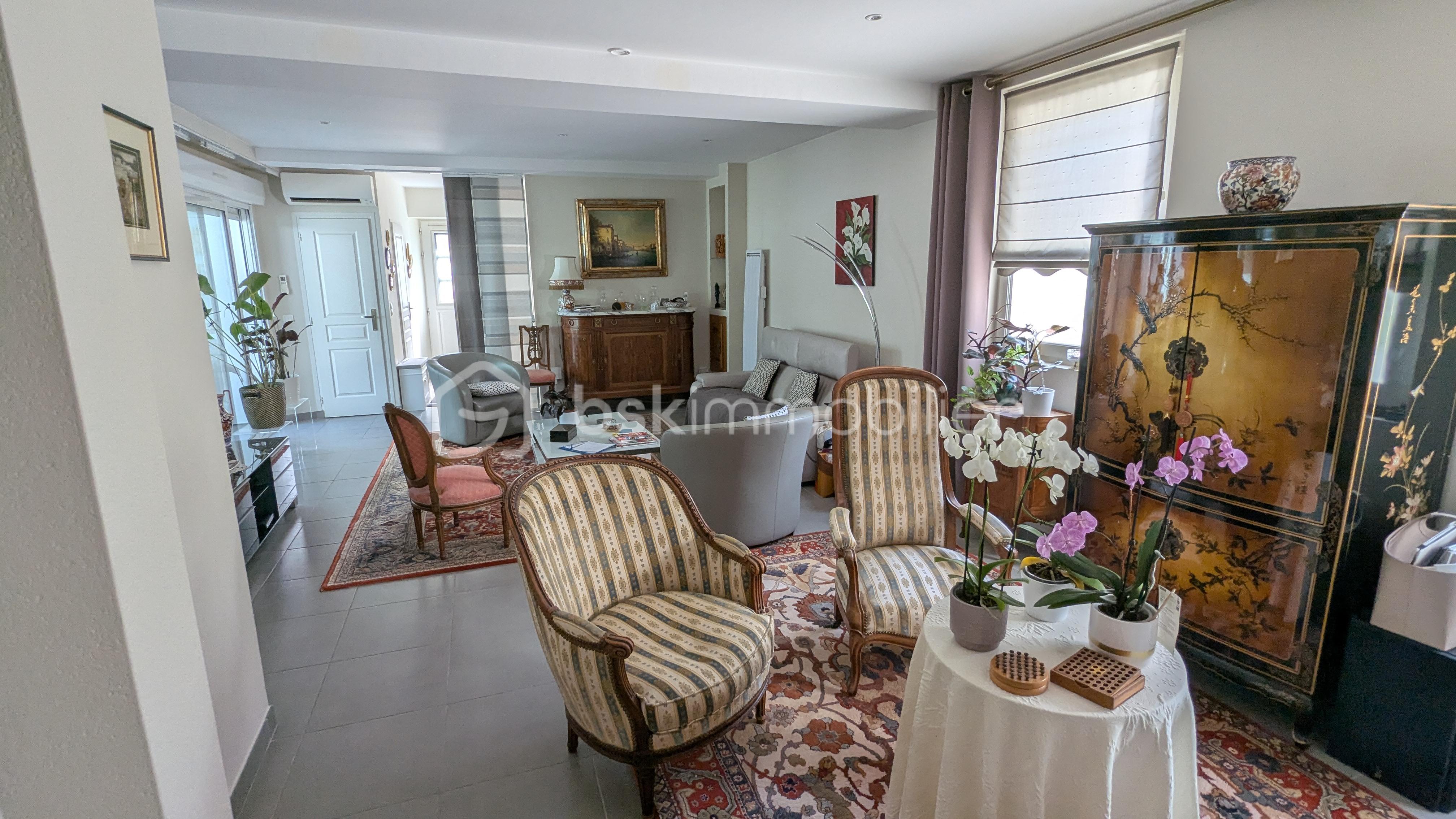 Maison de ville de 154 m² - PXL_20250701_084548199.jpg