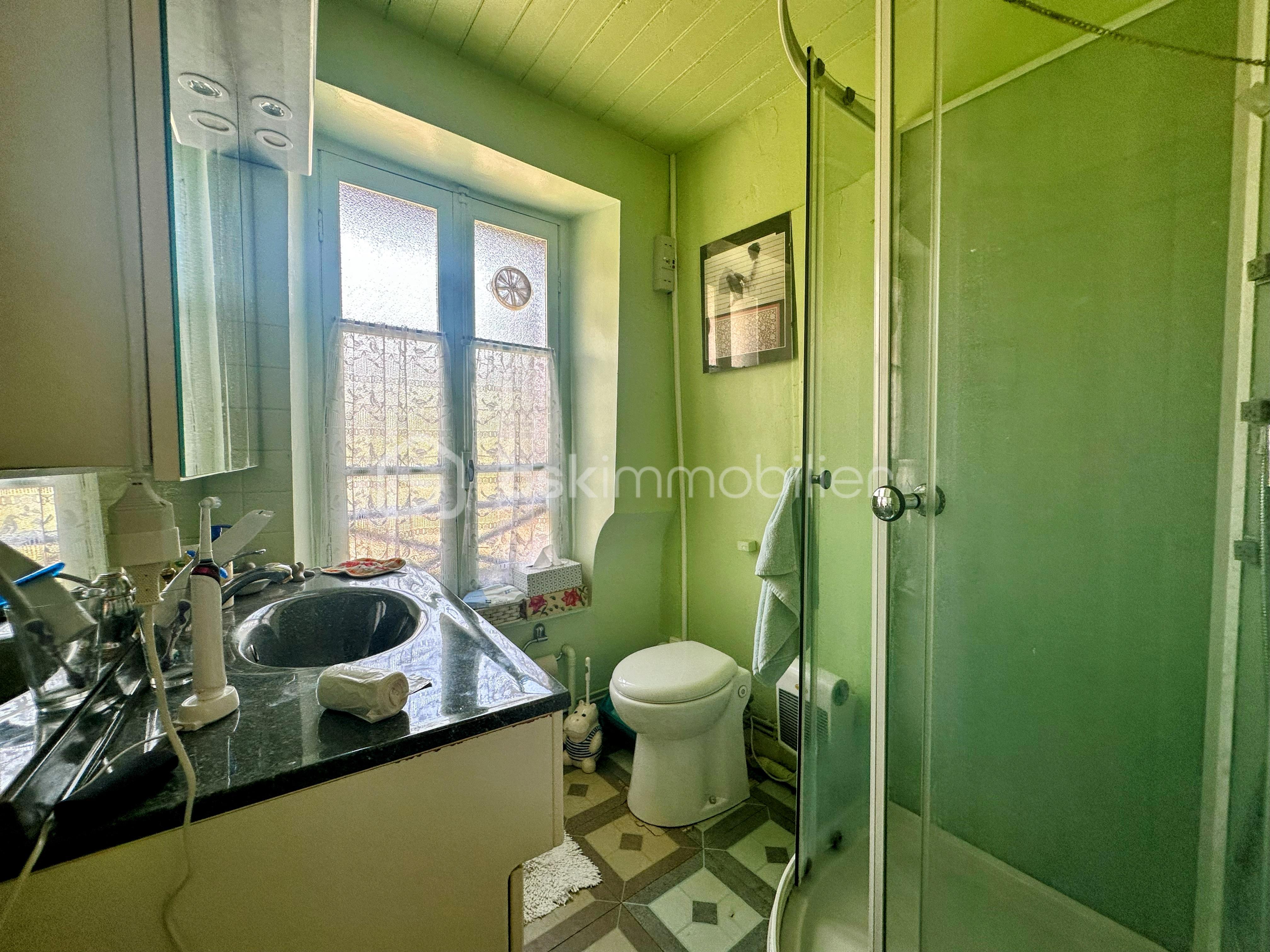 Maison de village de 126 m² - BDD39FDF-68AE-4FFD-8DA4-486265AF3FE4 3.JPG