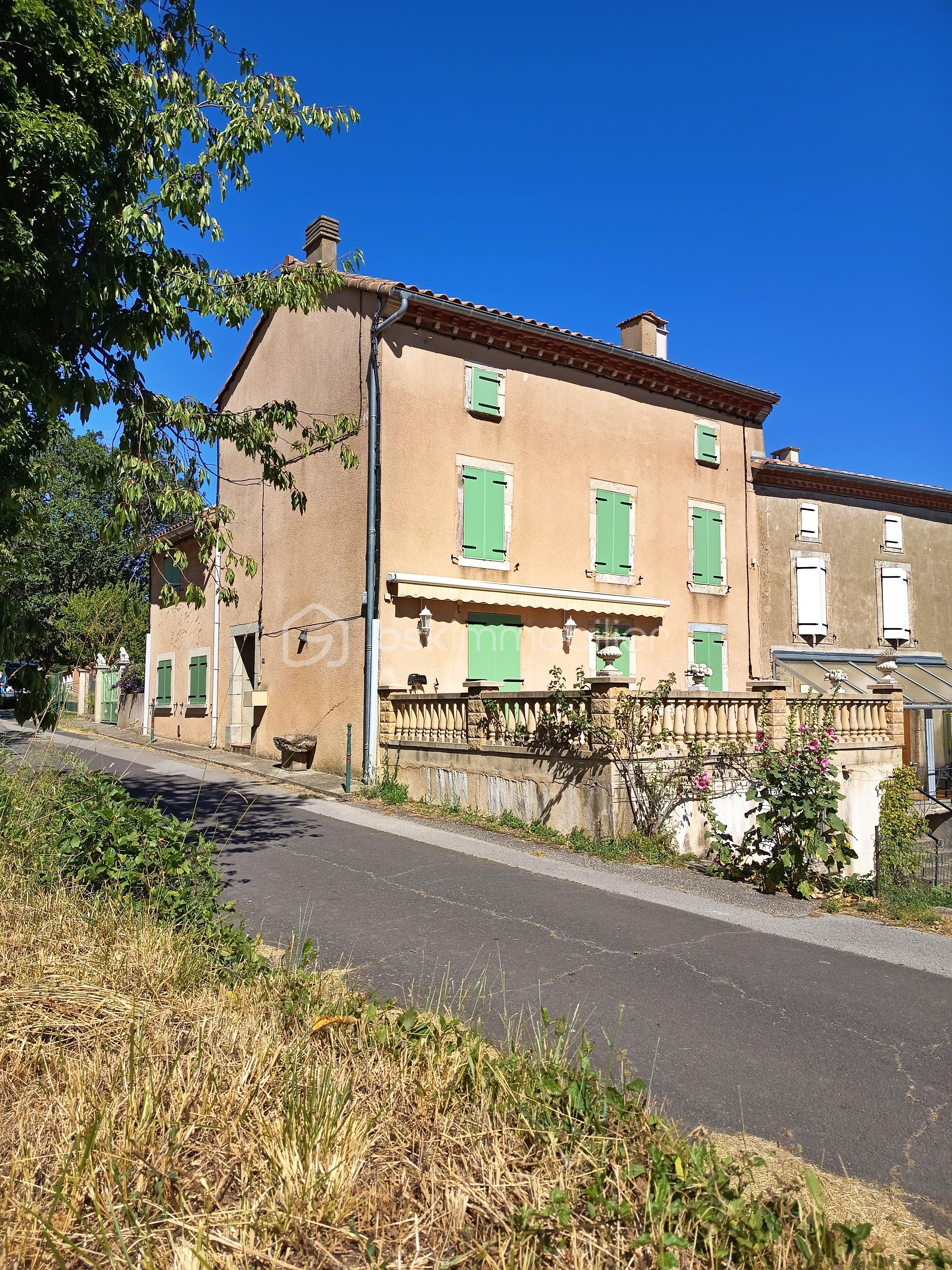 Façade.jpg
