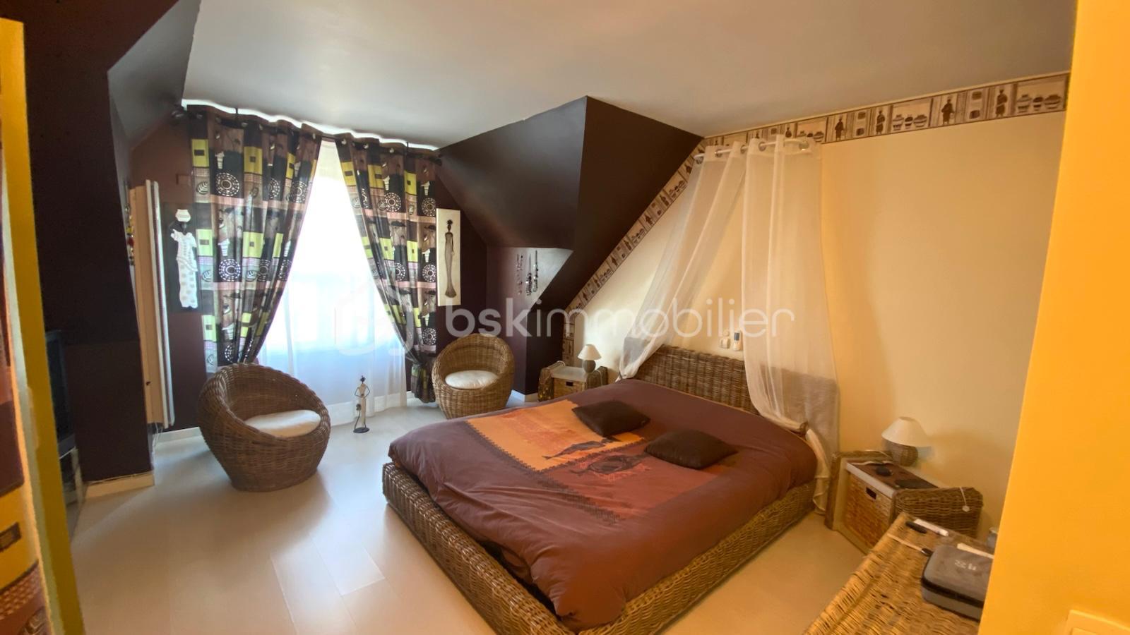 Maison de 130 m² - 1764257457673.jpg