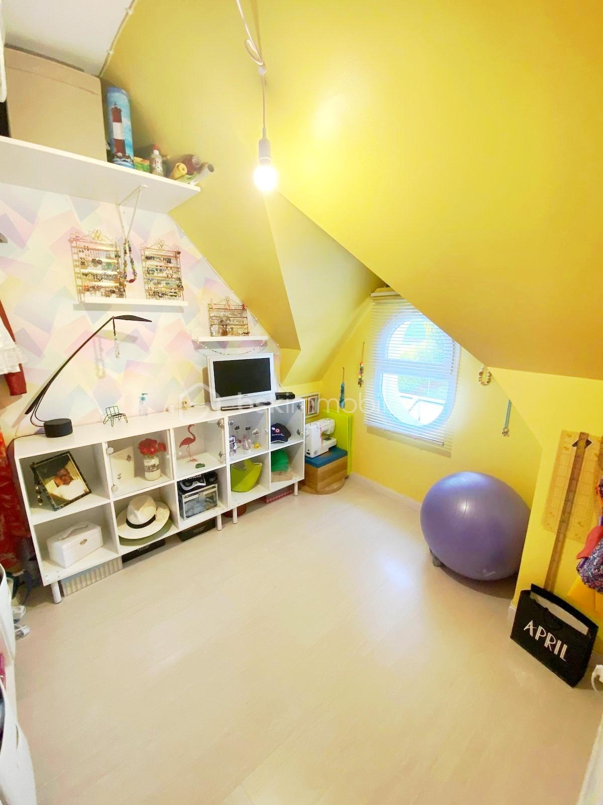 Maison de 130 m² - 1764257457548.jpg