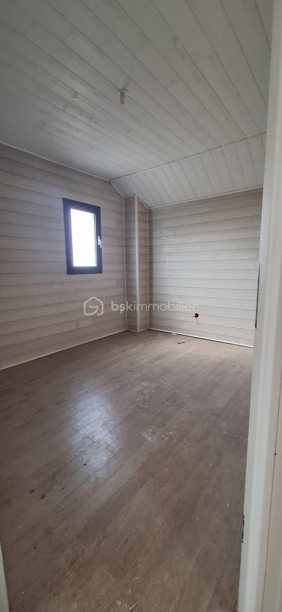 Terrain de 1 270 m² - IMG-20250922-WA0003(1).jpg