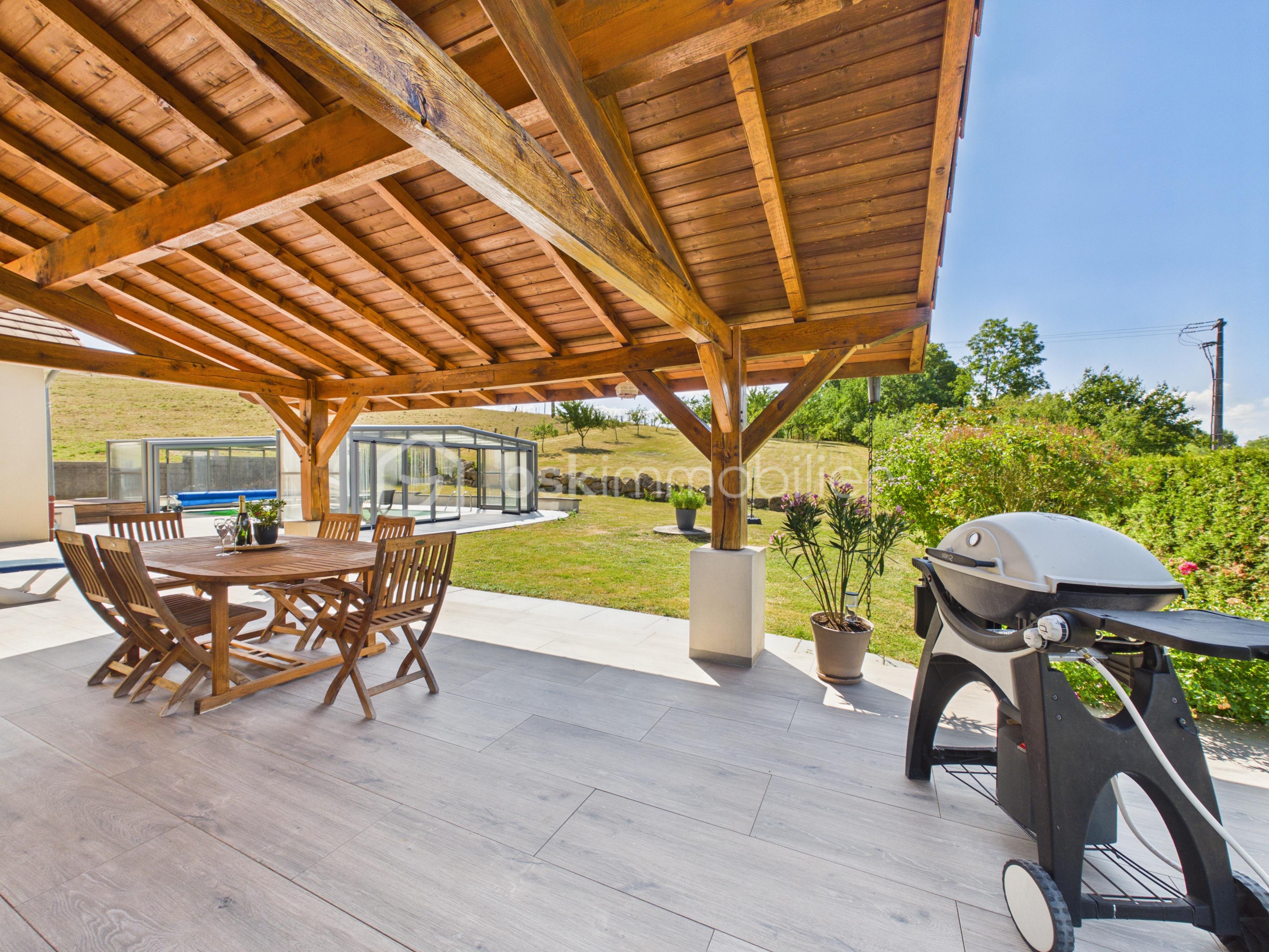 Maison 13 pièces 215 m² · à Rodemack · 215 m² · 983 000 €