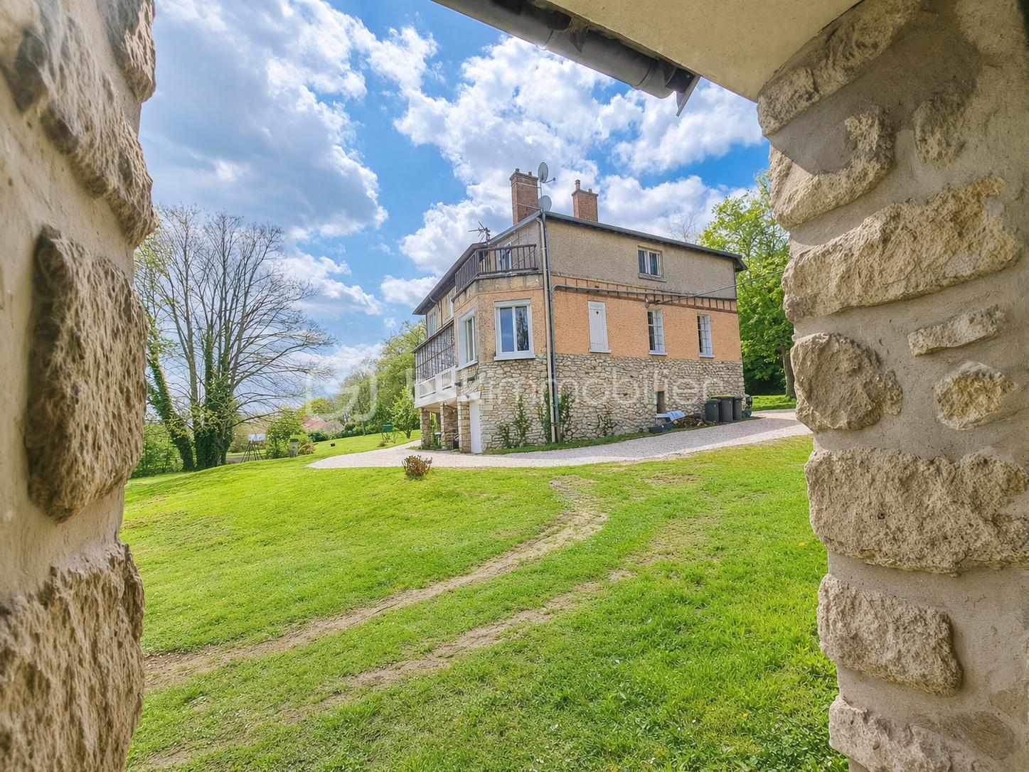 Vue DE LA DEPENDANCE.png