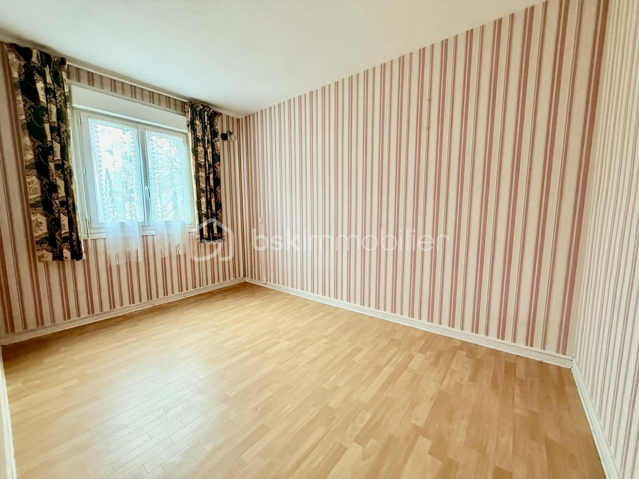 Appartement de 55 m² - fb920002-f001-48a7-b6f1-f121496f1555.jpg