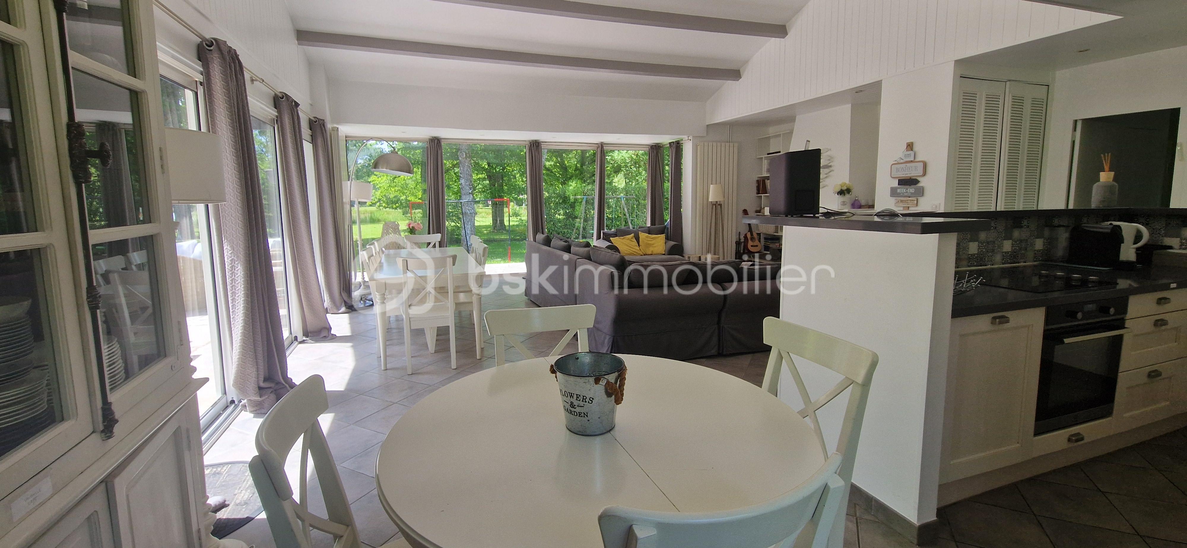 salon salle à manger cuisine.jpg