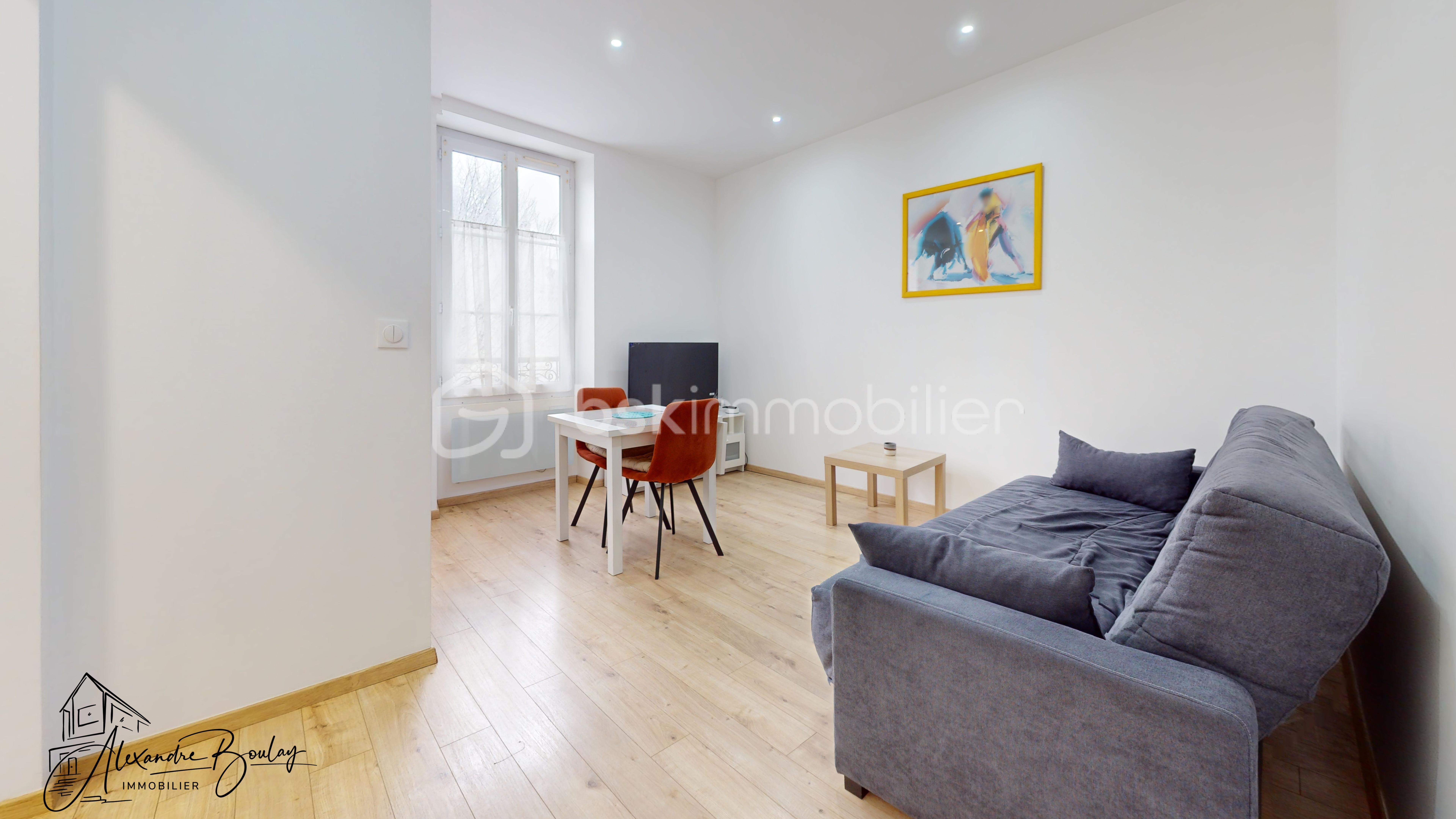 Appartement de 32,75 m² - BIFFE-Living-Room.jpg