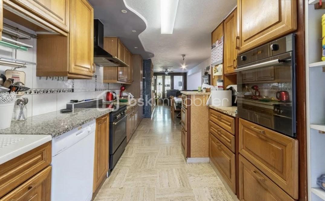 Maison de 262 m² - Cuisine.jpg