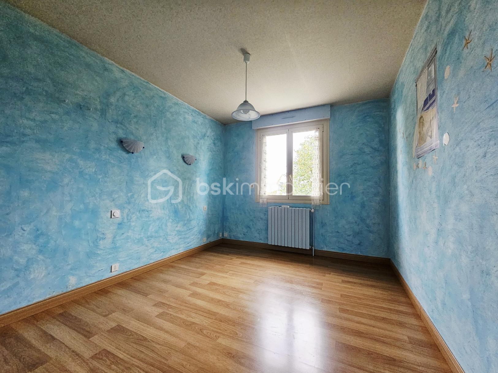 Maison traditionnelle de 140 m² - Chbre rdc 1.jpg