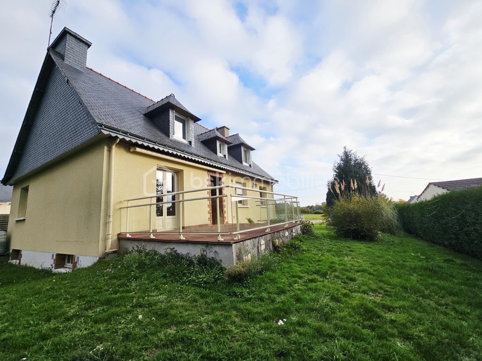 Maison traditionnelle de 140 m² - Ext4.jpg