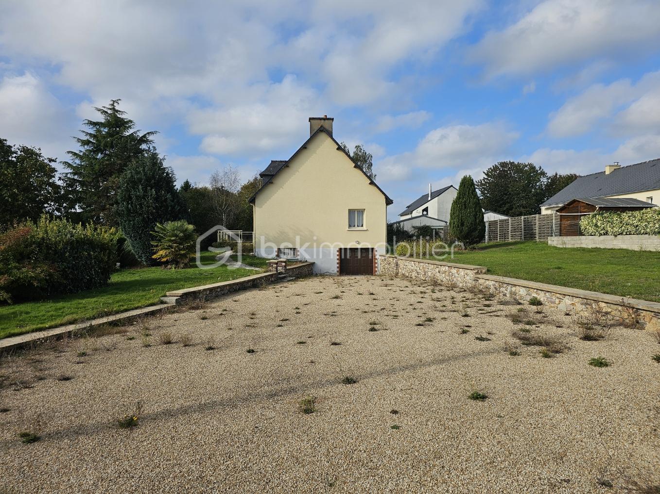 Maison traditionnelle de 140 m² - Ext2.jpg