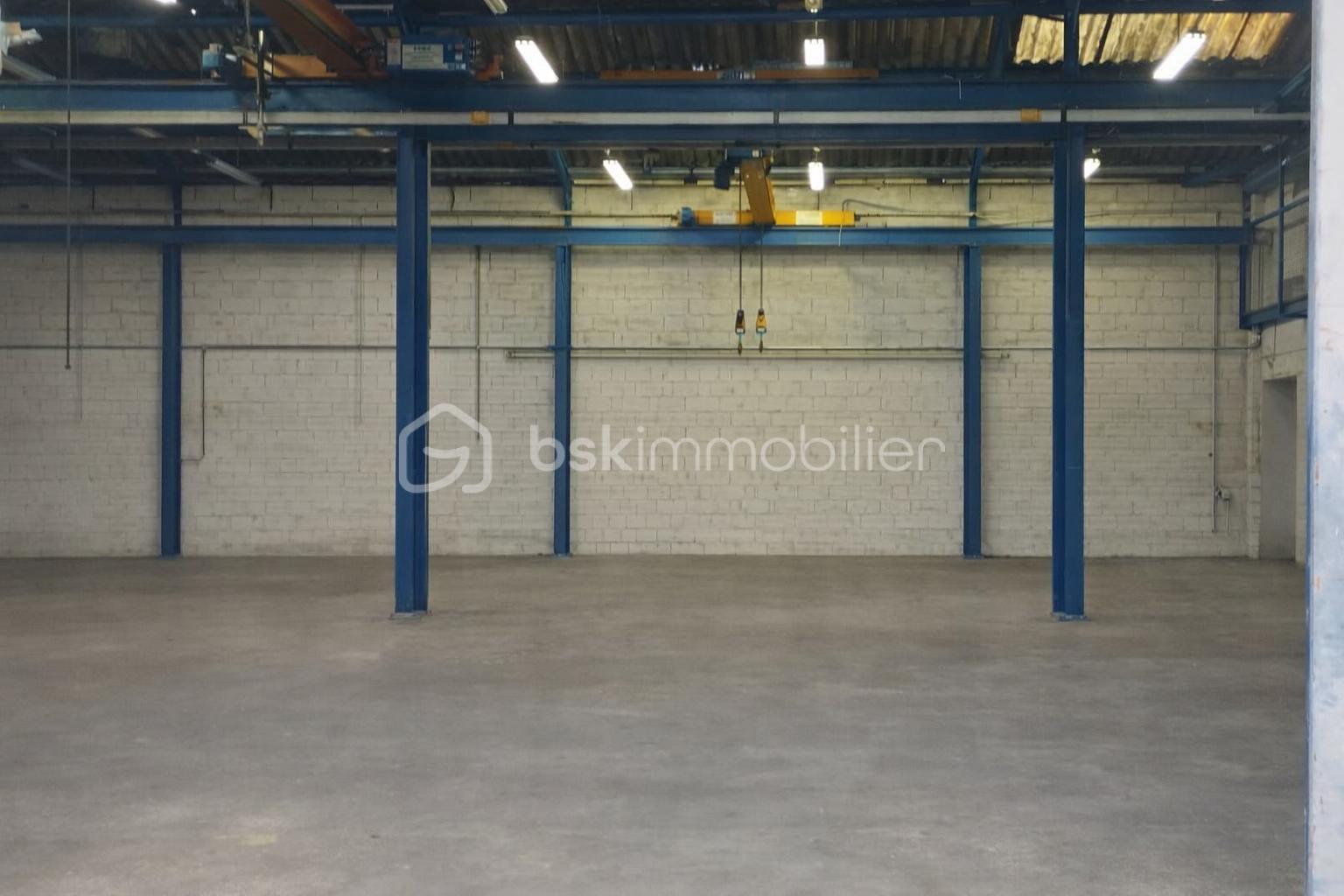 Local d'activités de 309,40 m²