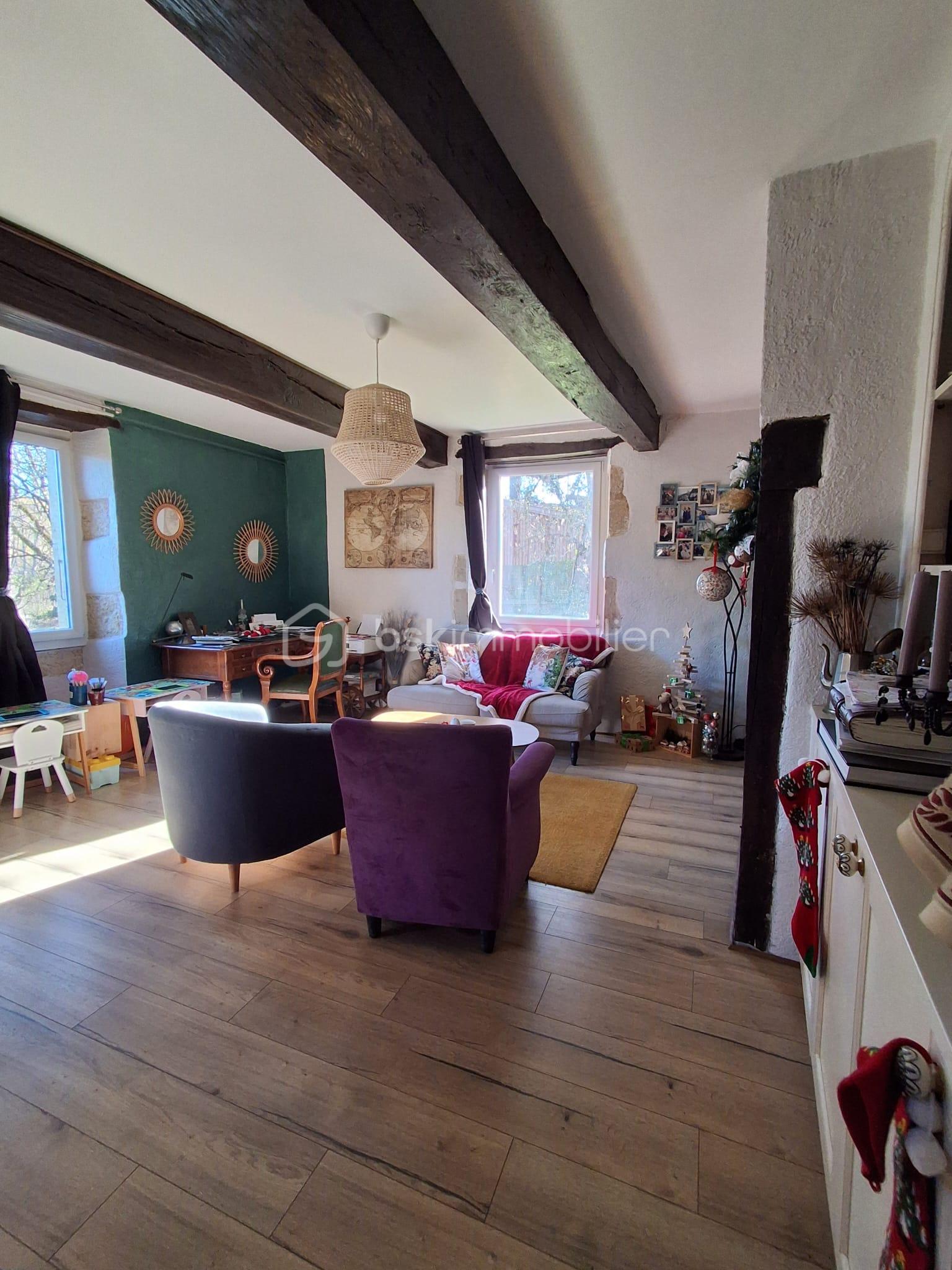 Maison ancienne de 222 m² - IMG-20251208-WA0001.jpg