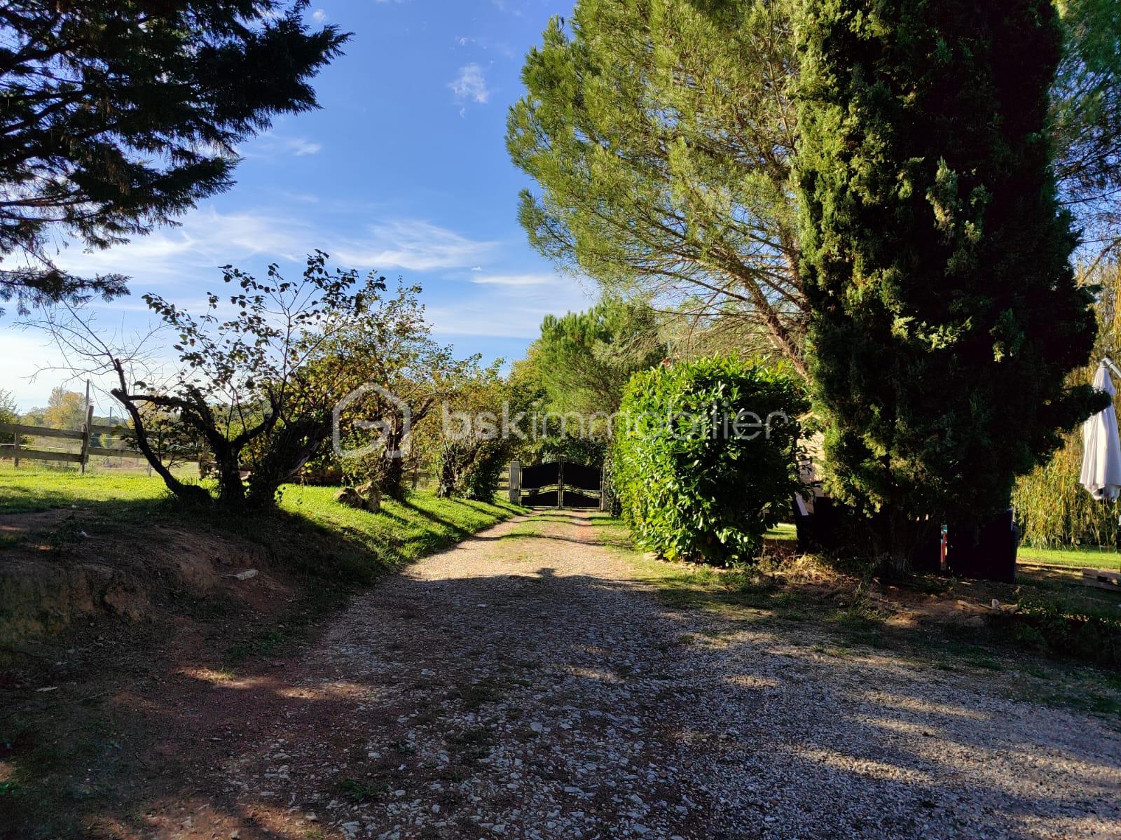 Maison ancienne de 222 m² - IMG-20251008-WA0020.jpg