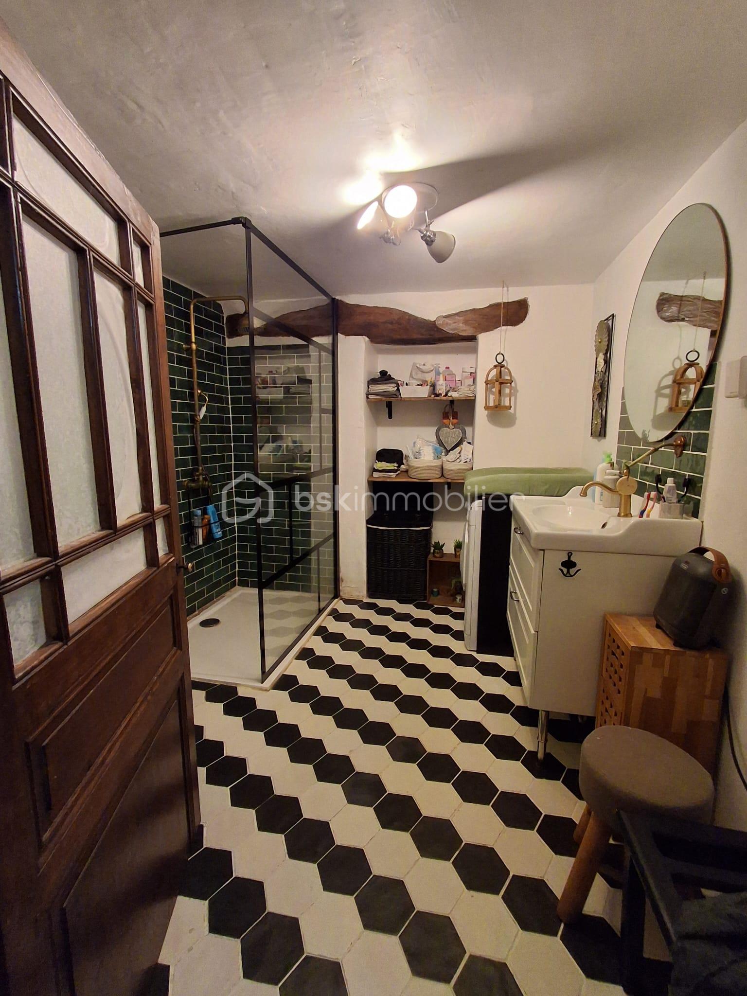 Maison ancienne de 222 m² - IMG-20251208-WA0010.jpg