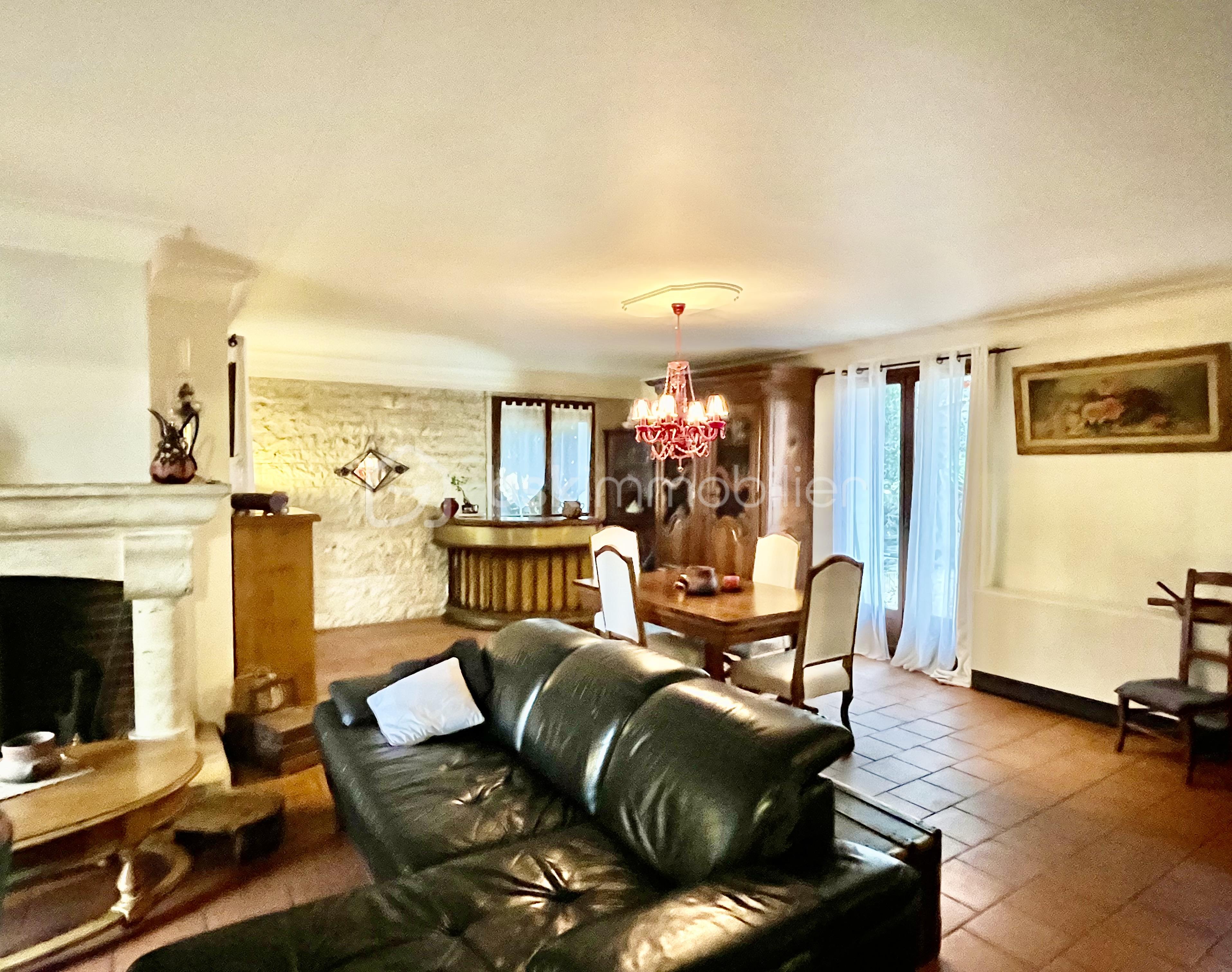 Villa de 180 m² - Salle à manger.jpg