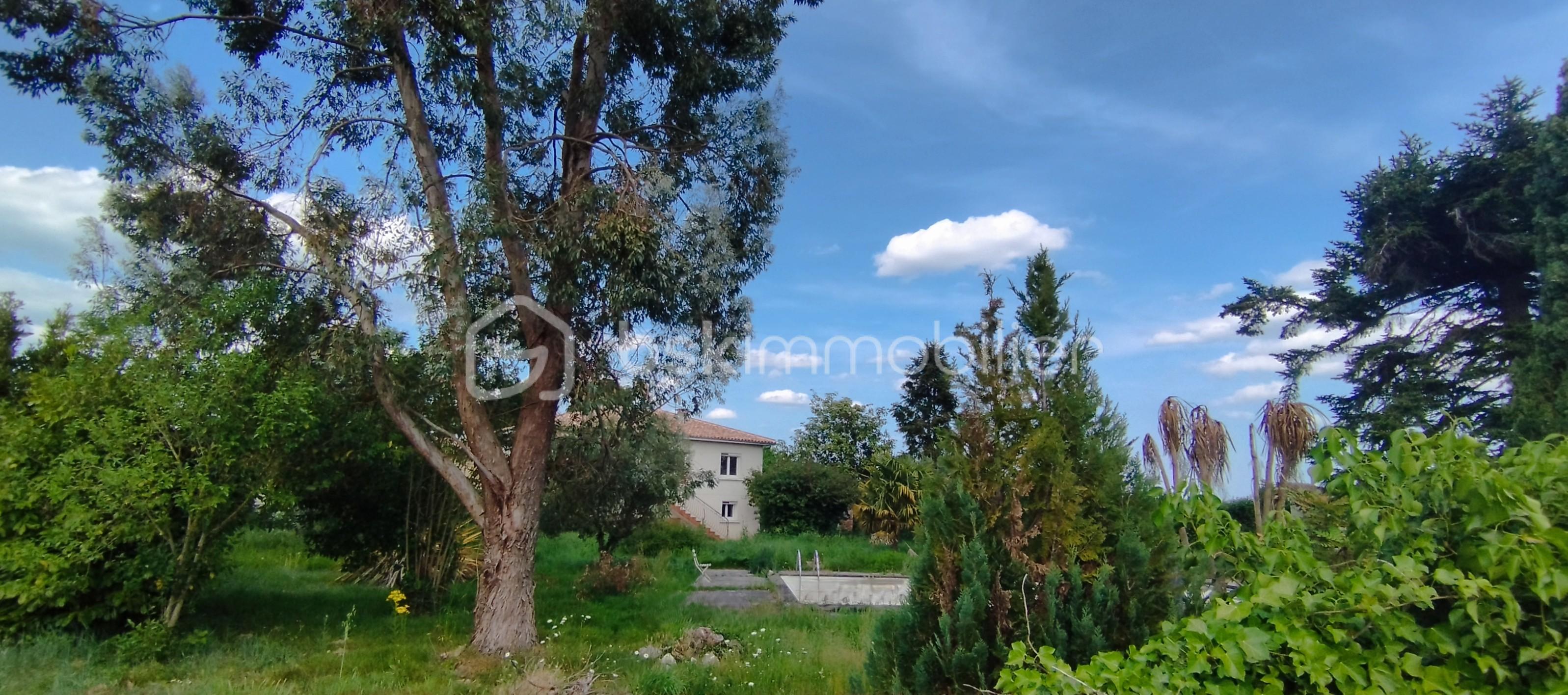 Maison 6 pièces 281 m² · à Estillac · 281 m² · 241 500 €