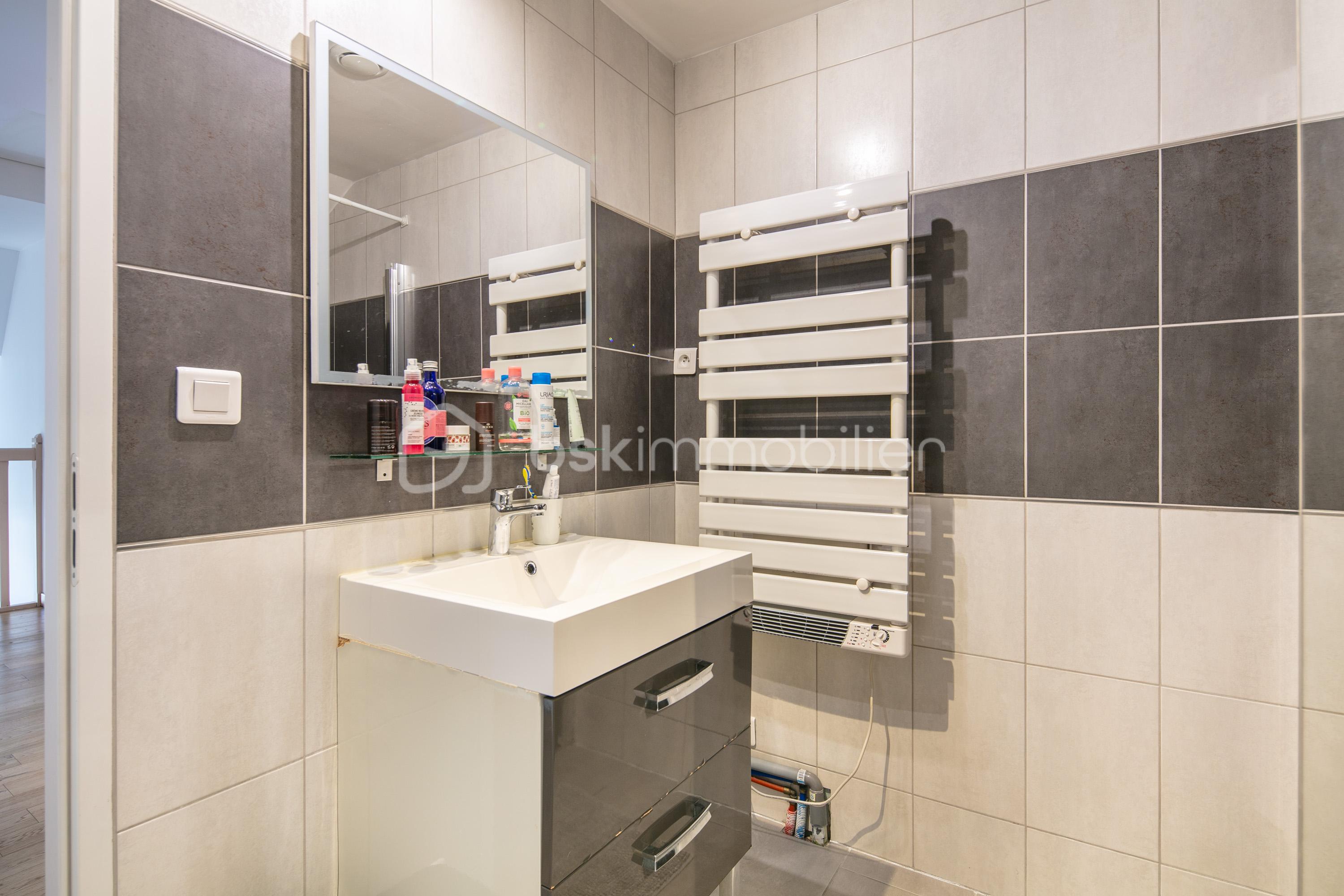 Maison de 189 m² - SDB 2.jpg