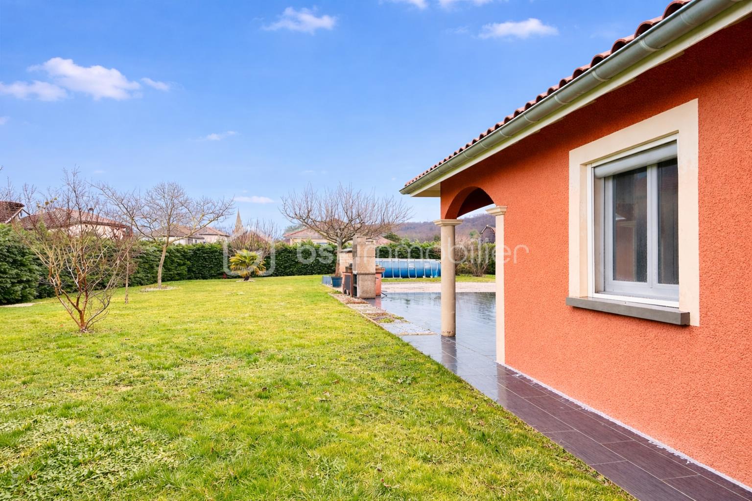 Maison contemporaine de 141 m² - 74FA84EF-29C4-46B7-9ADF-7EBC2C61F252.png