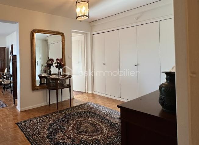 Appartement de 115 m² - entrée.corinne.fischer.caluire.jpg