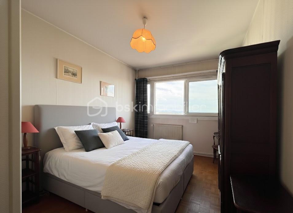 Appartement de 115 m² - chambre.corinne.fischer.caluire.jpg