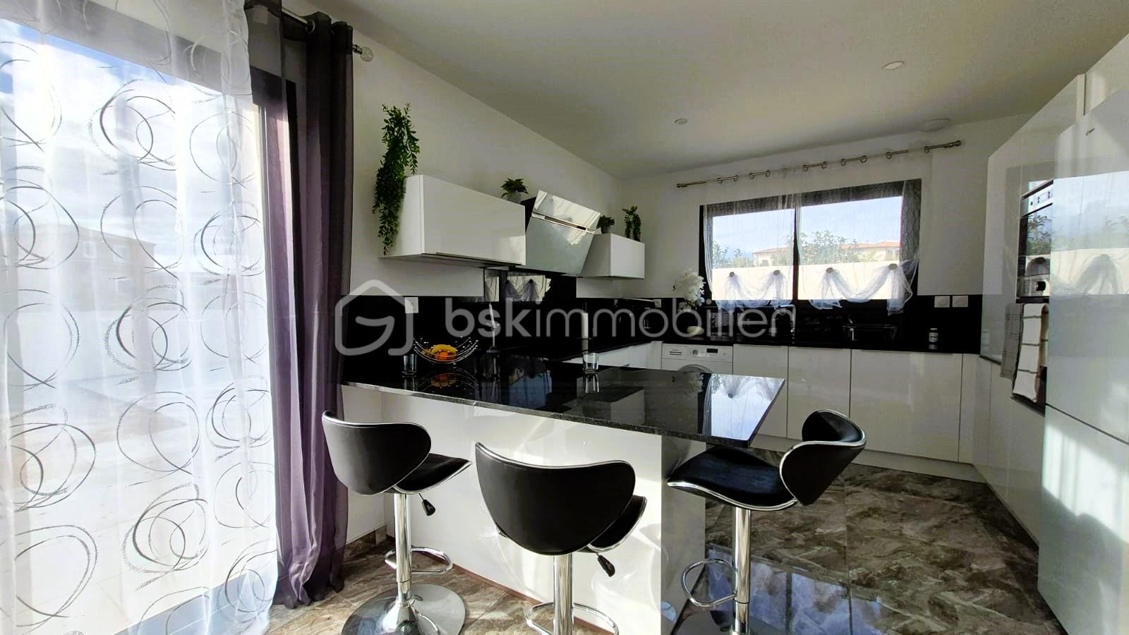 Villa de 100 m² - IMG-20251206-WA0019.jpg