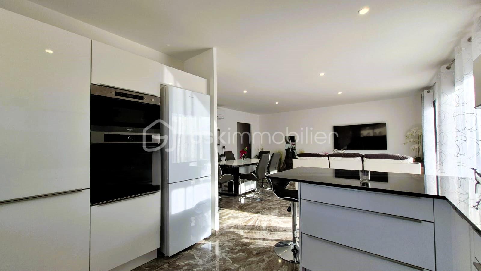 Villa de 100 m² - IMG-20251206-WA0014.jpg