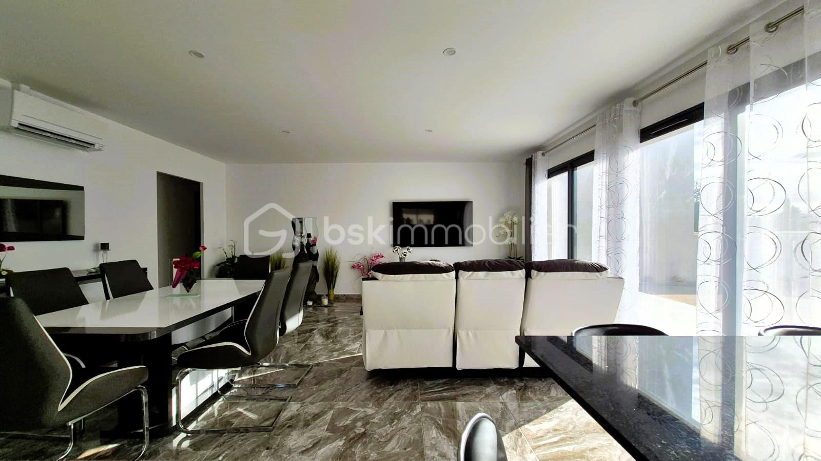 Villa de 100 m² - IMG-20251206-WA0012.jpg