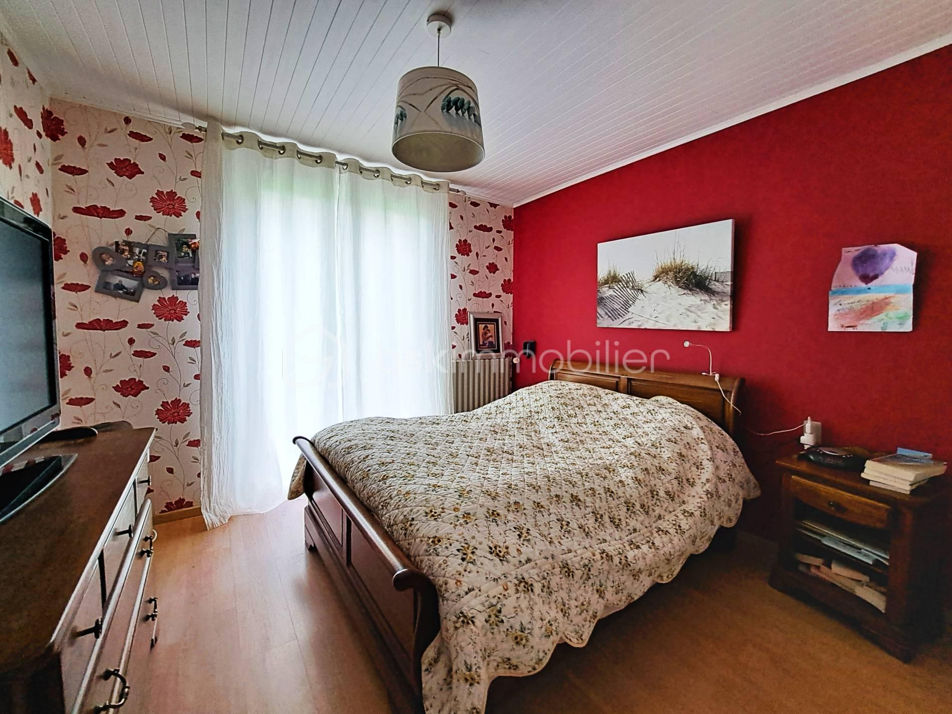 chambre 1 RDC.jpg