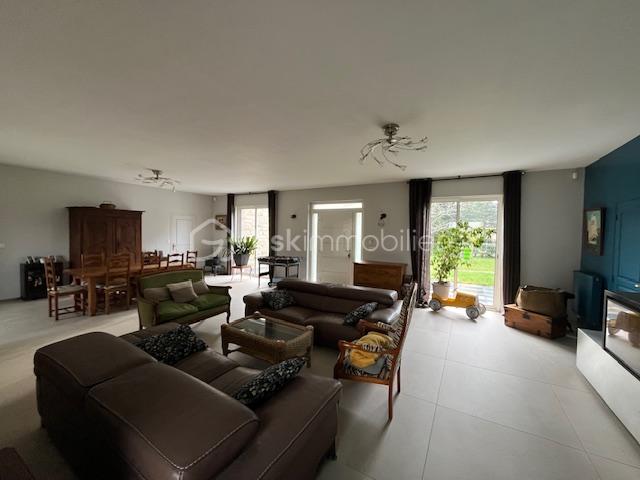 Maison d architecte de 210,50 m² - séjour 2.jpeg